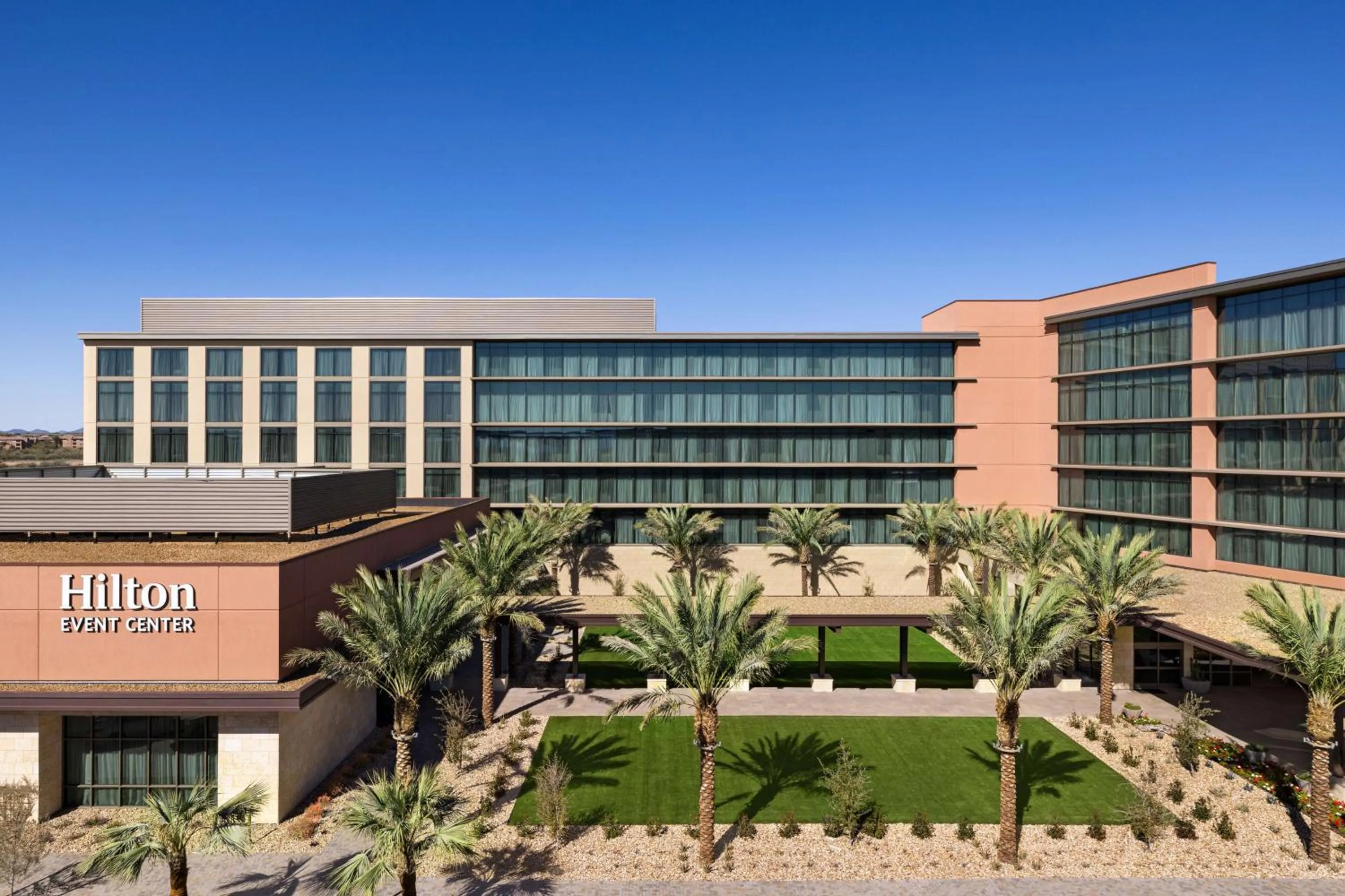 Property building in Hilton North Scottsdale At Cavasson
