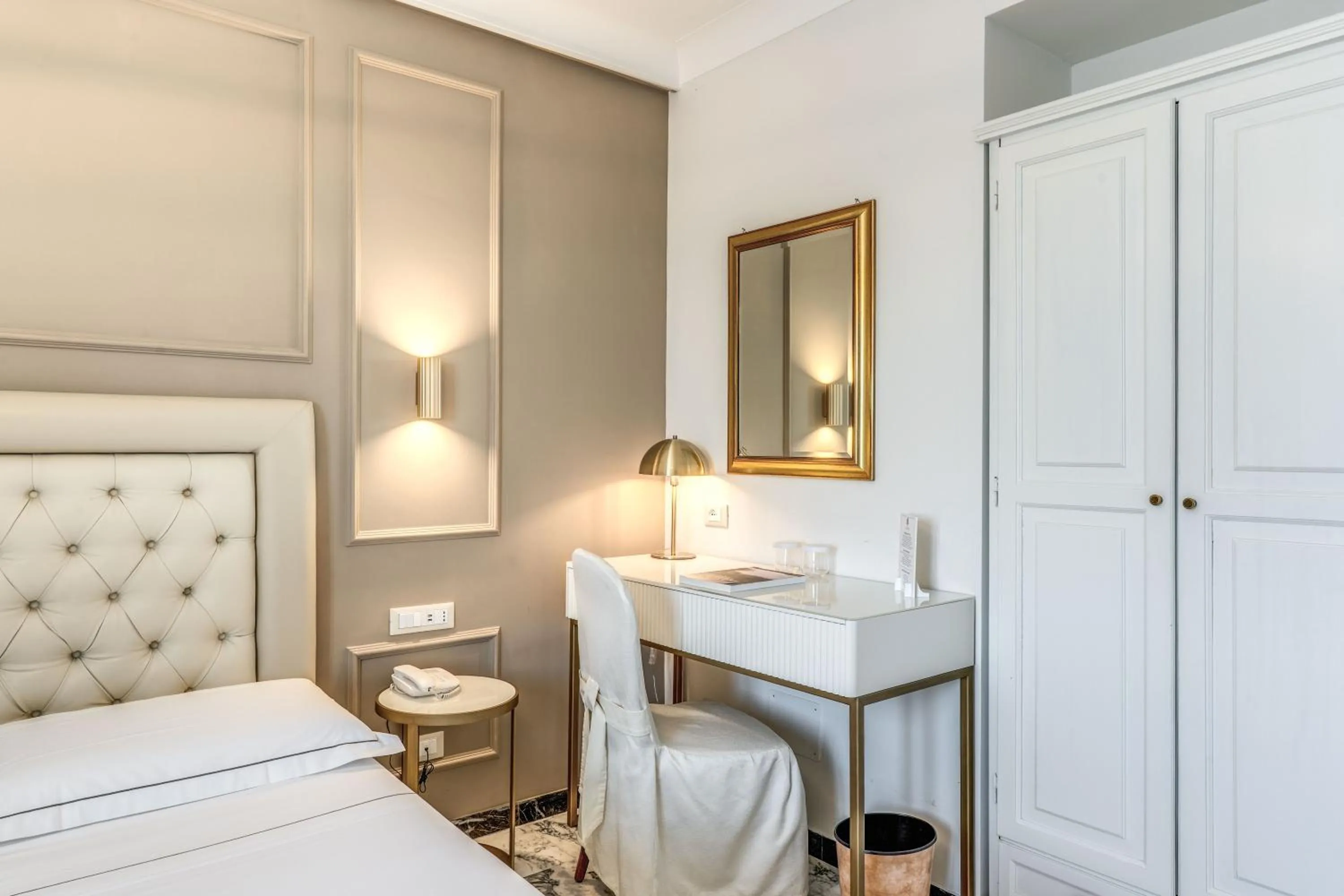 Bed in Hotel Castel Vecchio