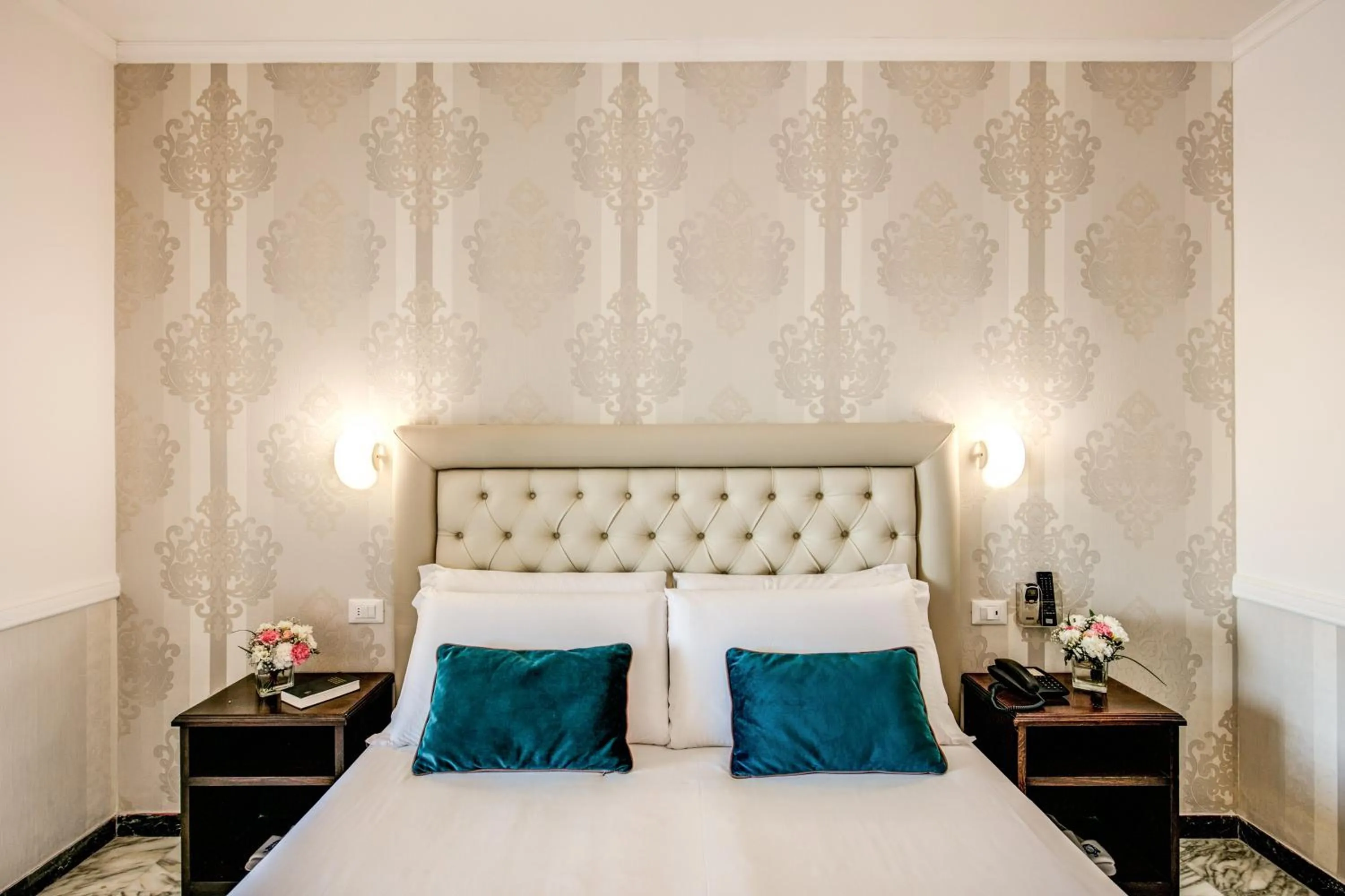 Bed in Hotel Castel Vecchio