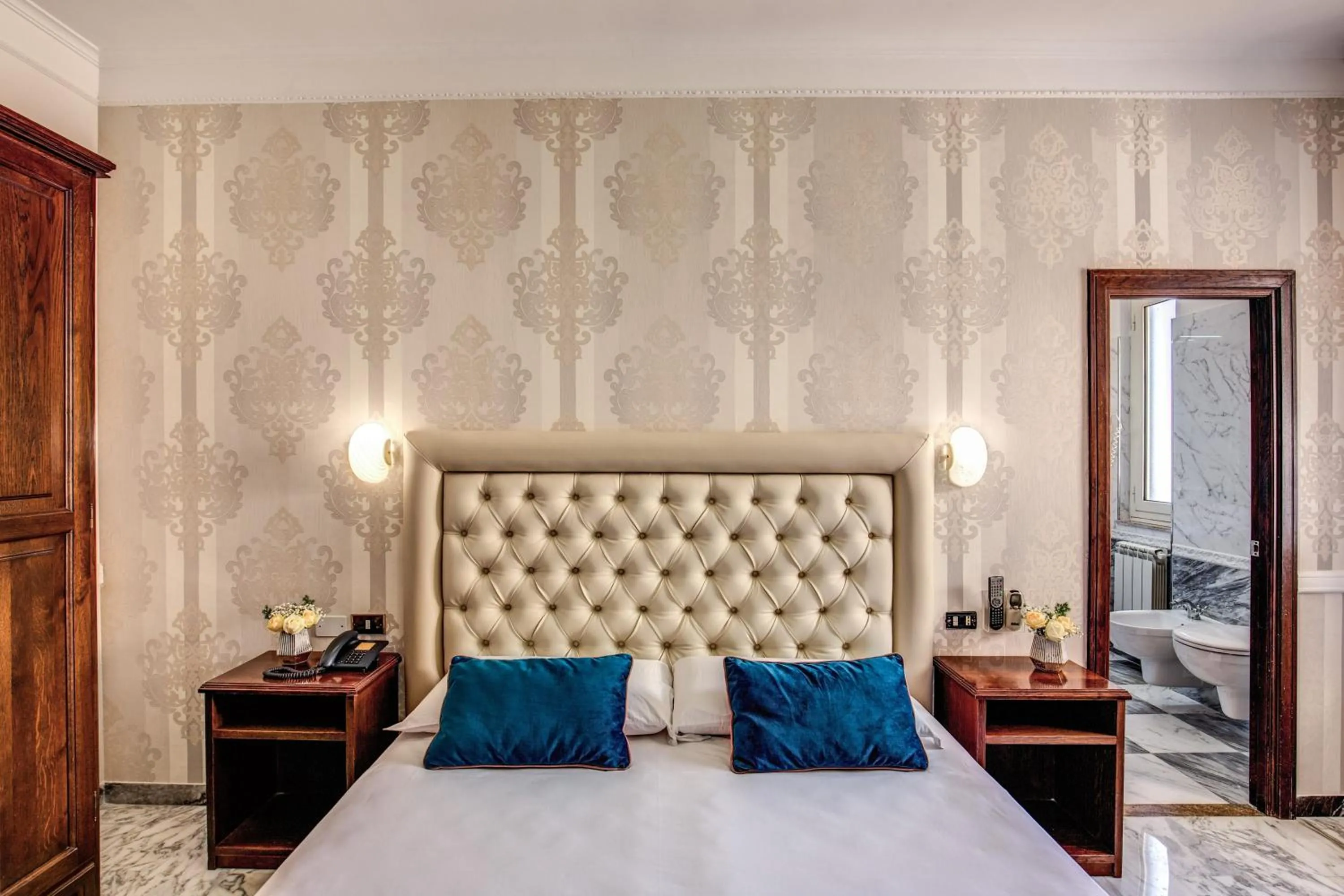 Bed in Hotel Castel Vecchio