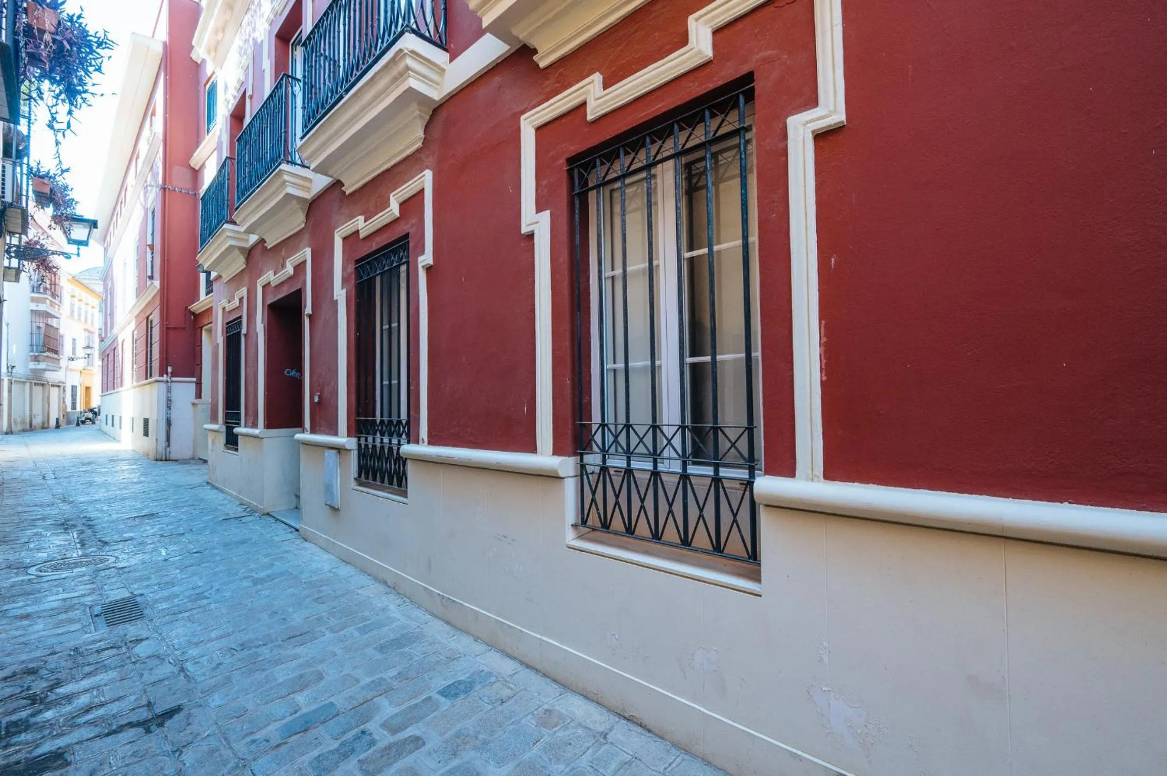 Facade/entrance in Lirio Suite Apartment - Private Parking included