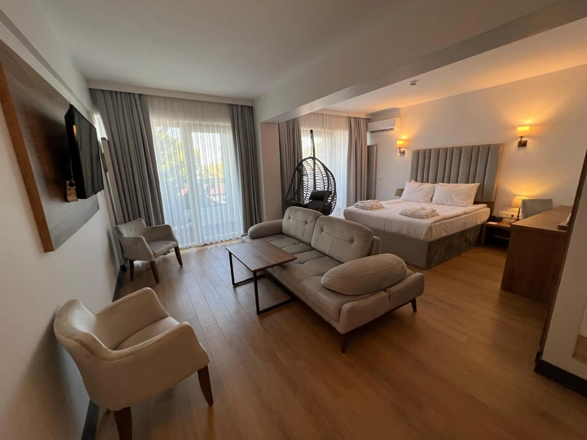 Bed in Lake Life Hotel