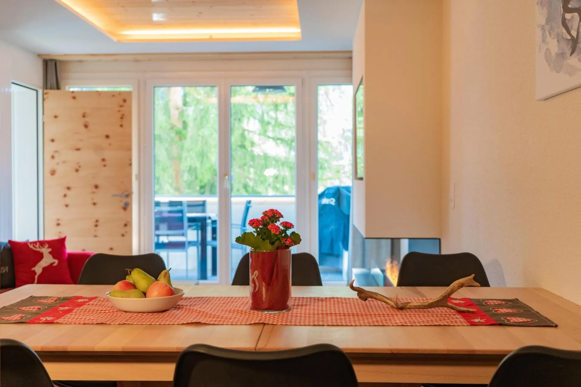 Dining area in Elsa