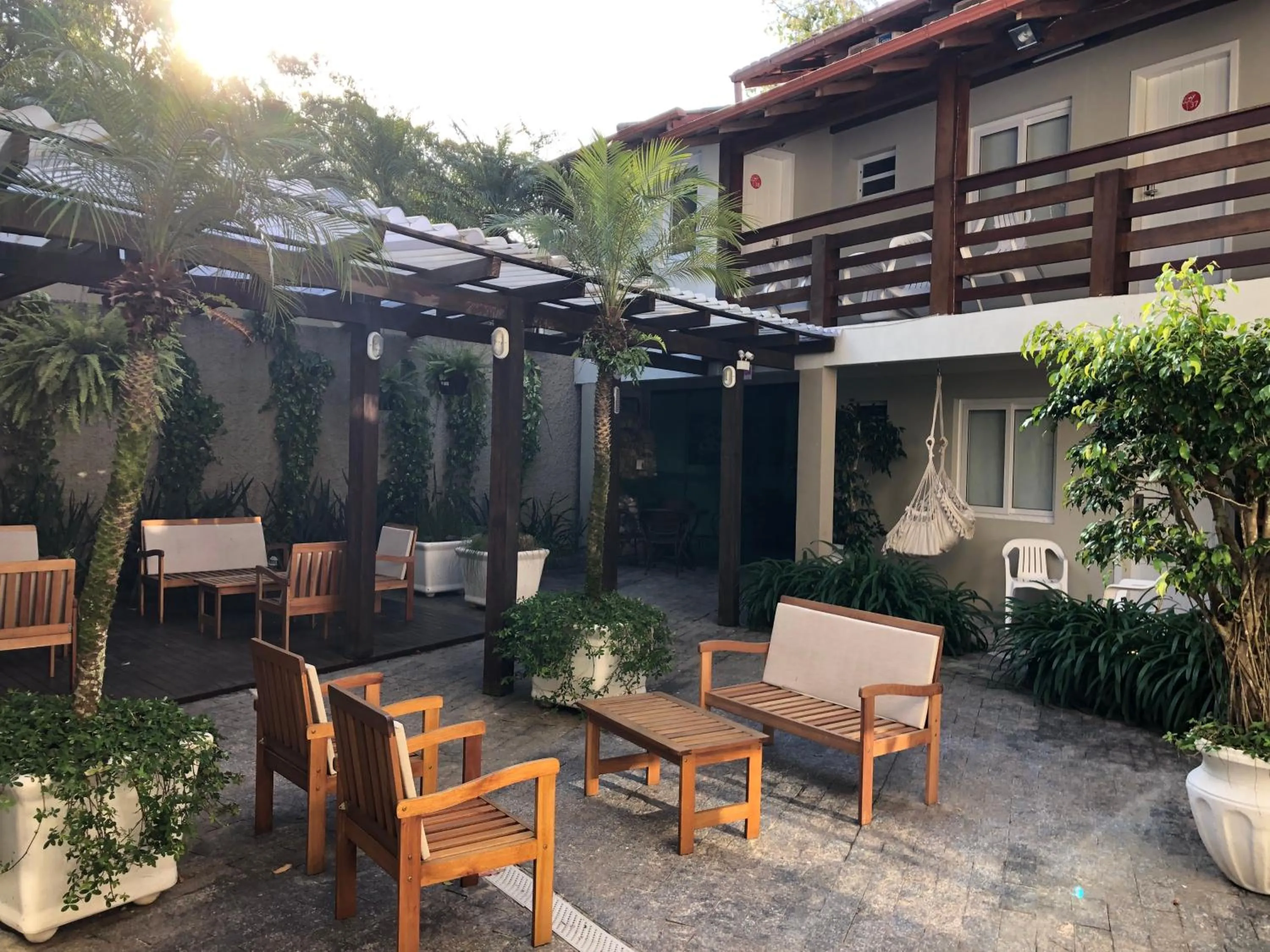 Property building in Hotel Geranius Ingleses