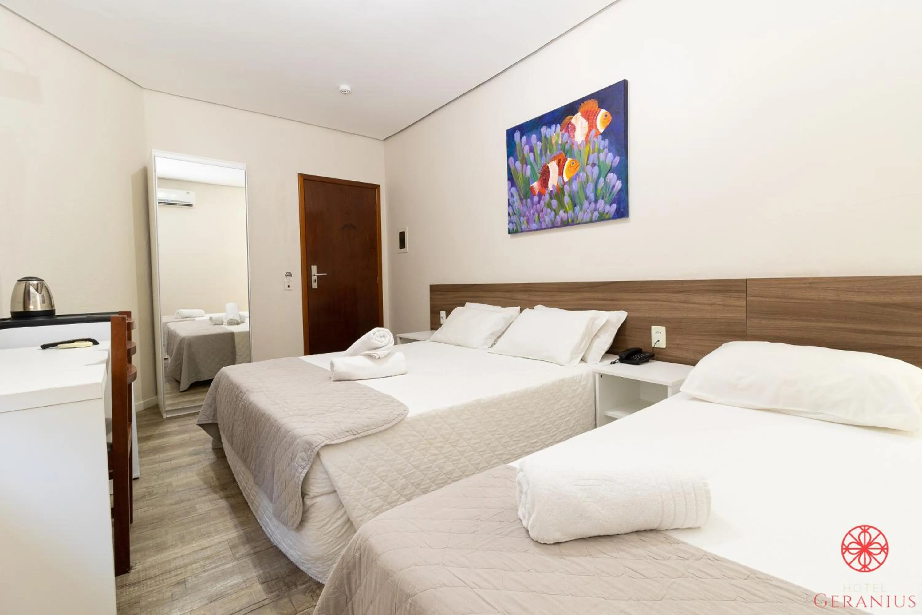 Bed in Hotel Geranius Ingleses