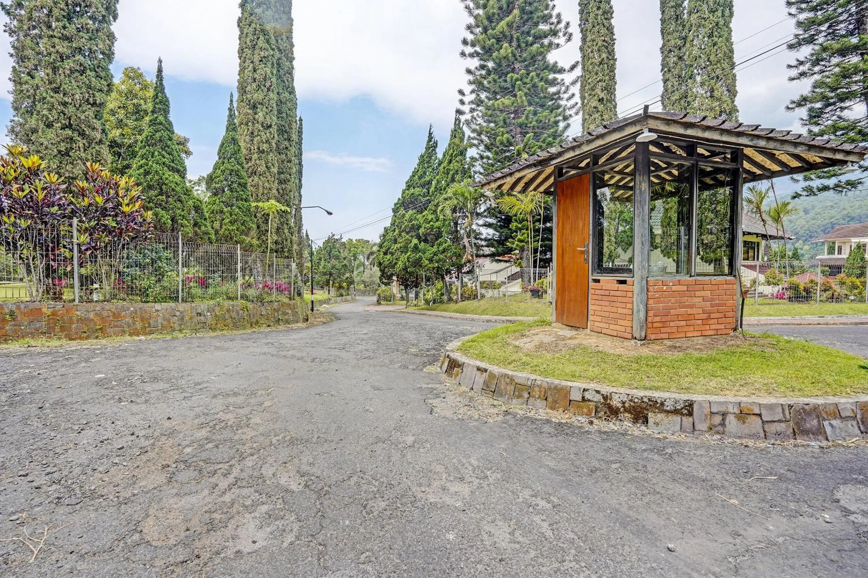 Facade/entrance in Hotel O Villa A1