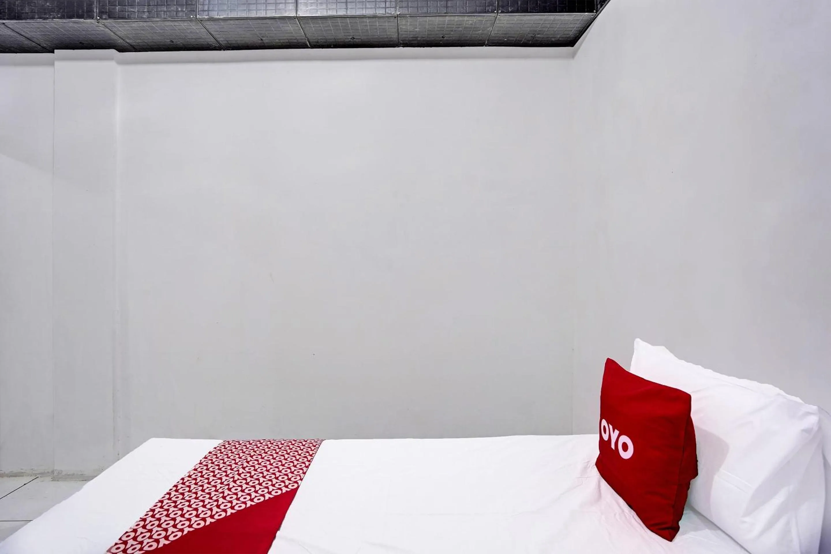 Bedroom, Bed in Hotel O Villa A1