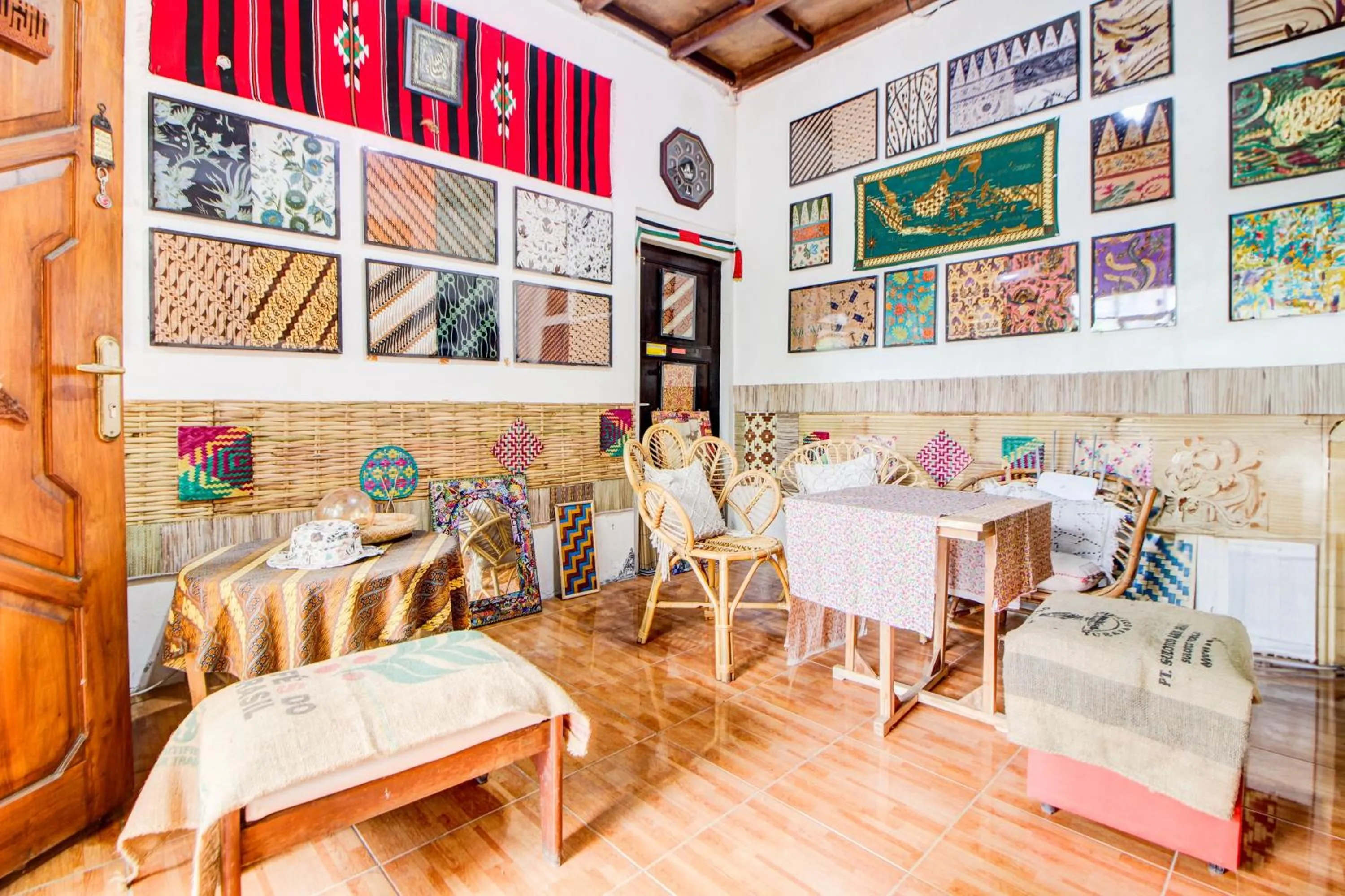 Lobby or reception in Hotel O Seturan Near Ugm Formerly Palem Kecut