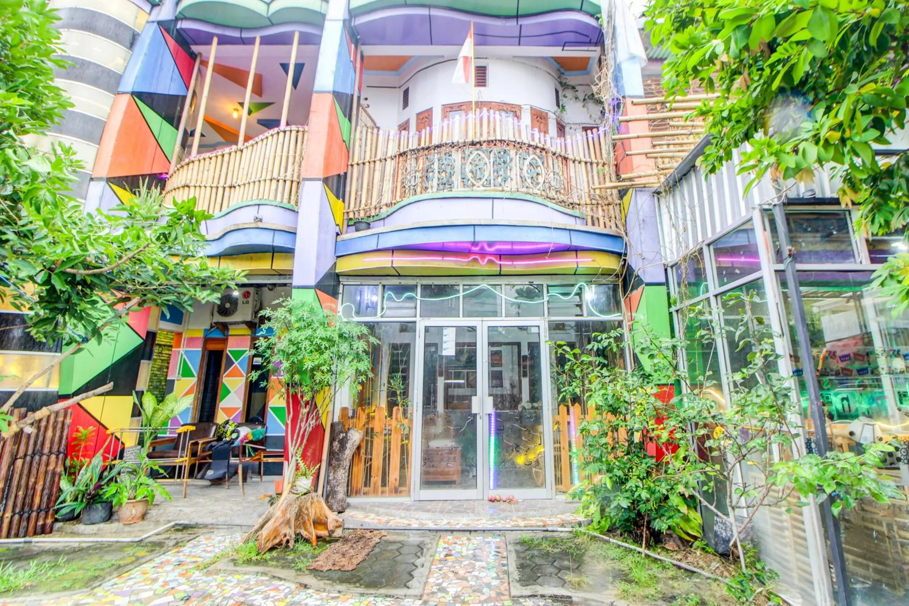 Property building in Oyo 91601 Pelemkecut Double Degree Syariah