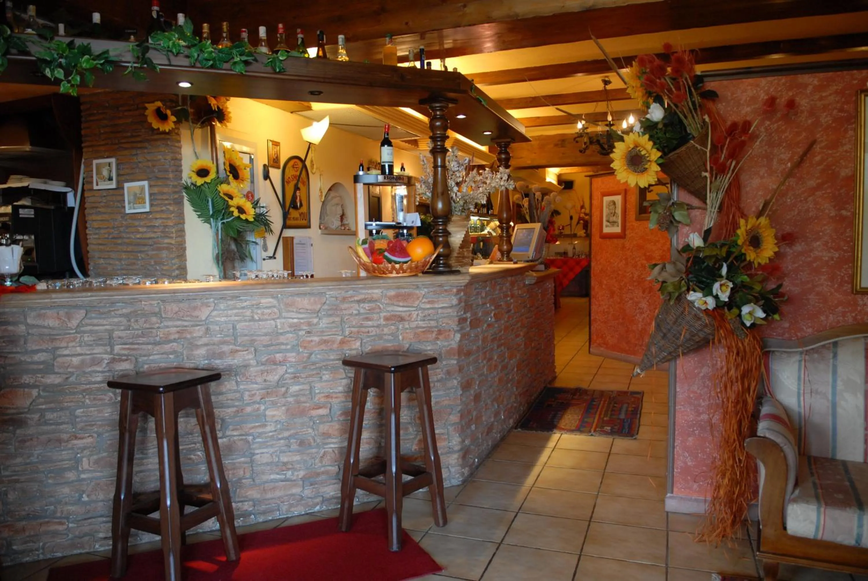 Restaurant/places to eat in Hotel Al Ritrovo