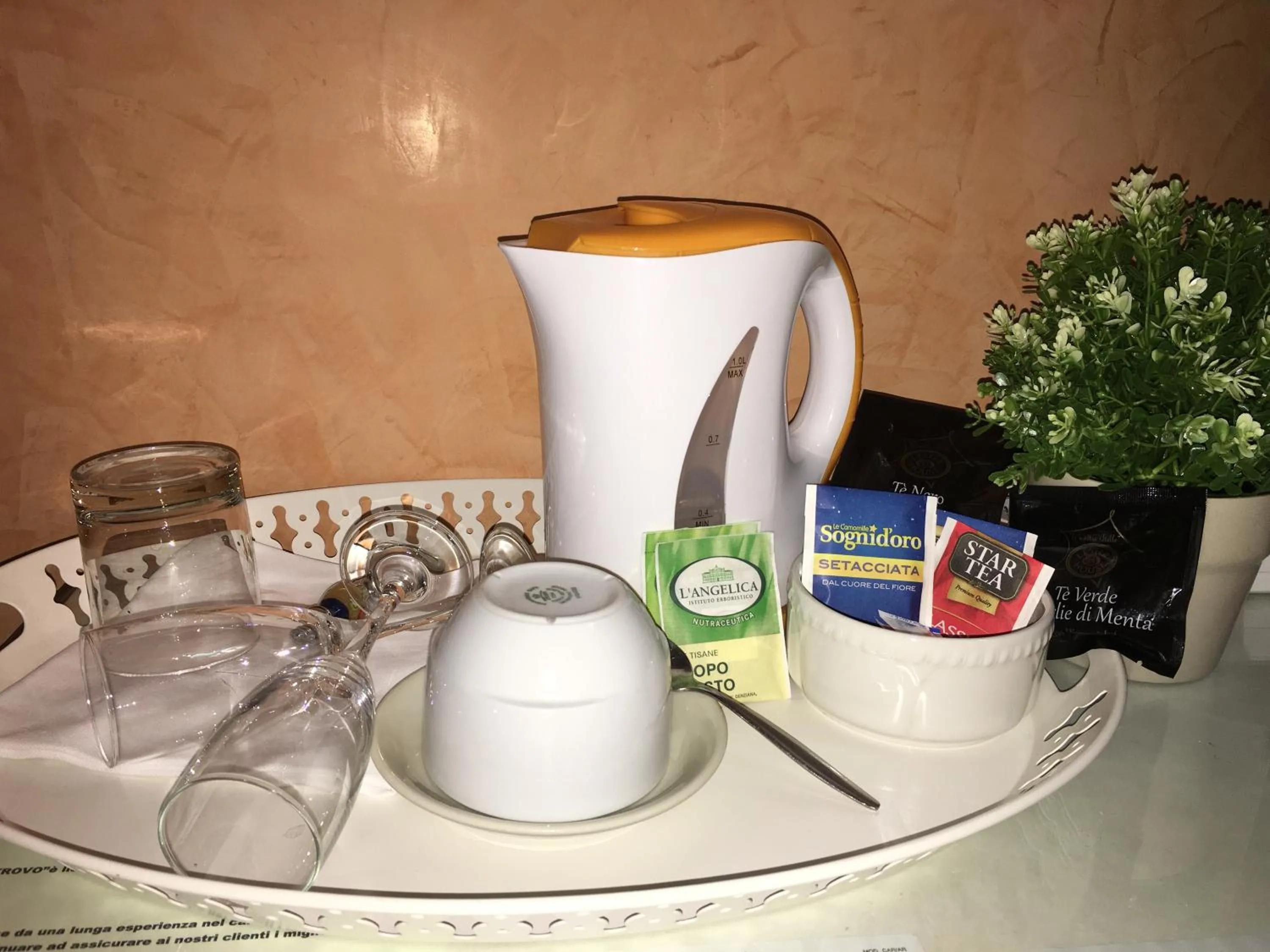 Coffee/tea facilities in Hotel Al Ritrovo