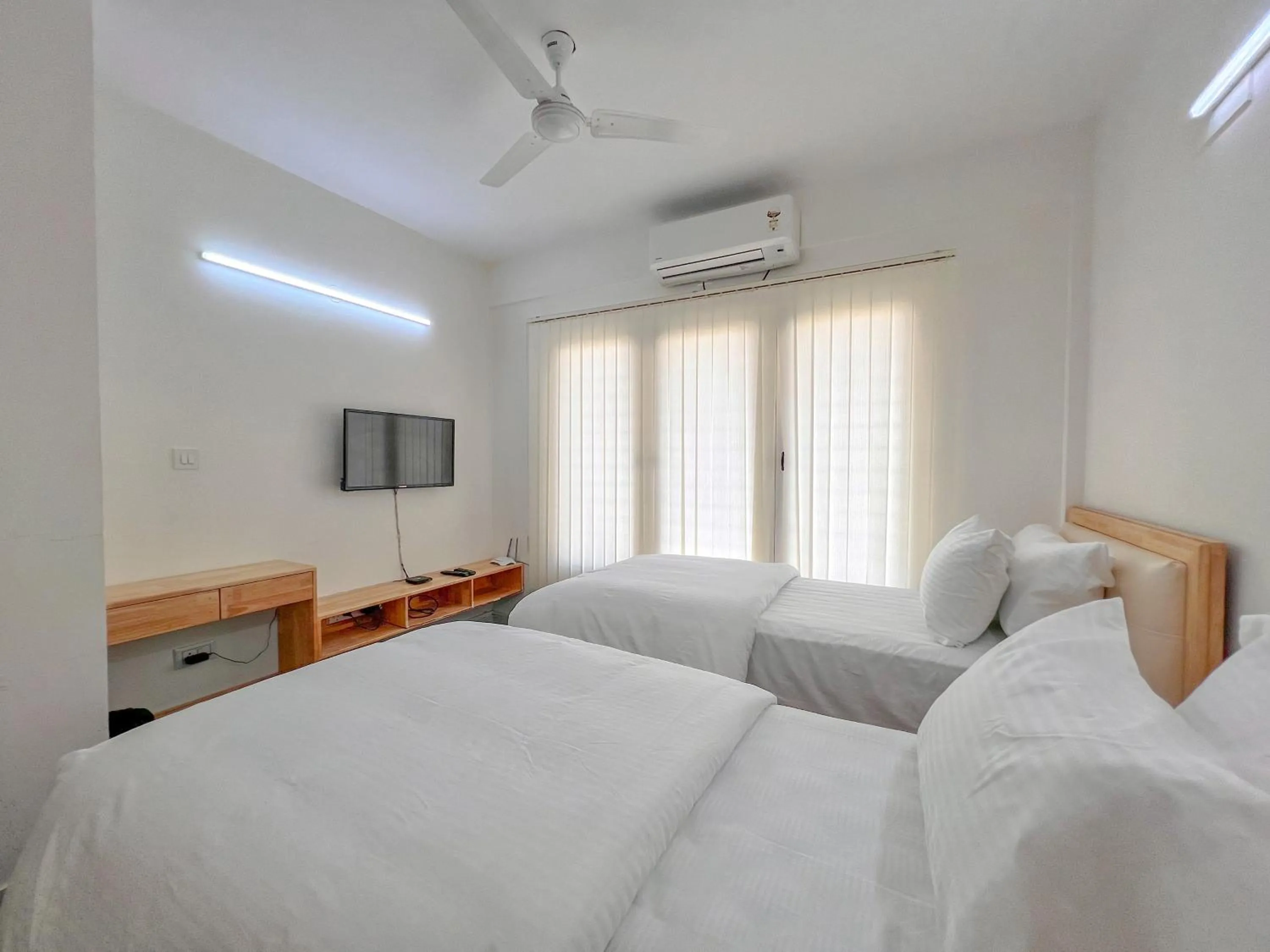 Bed in Windfall Service Apartment