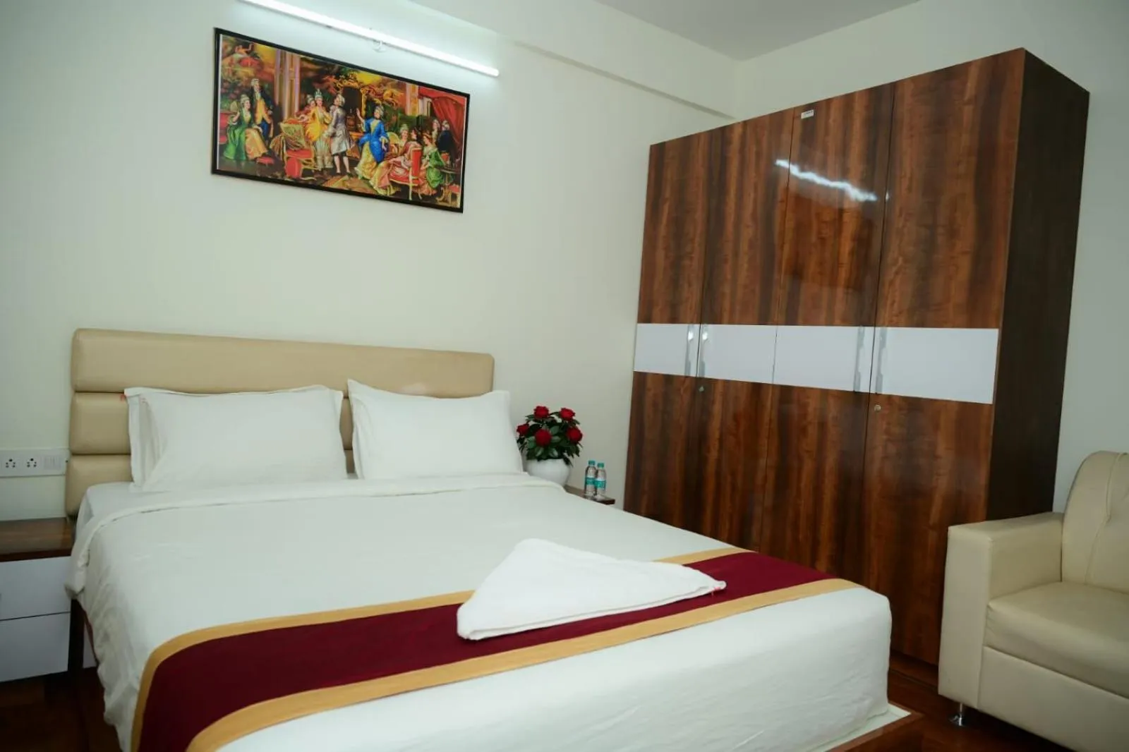 Bed in Windfall Service Apartment