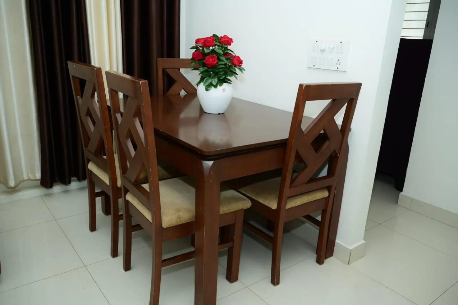 Windfall Service Apartment