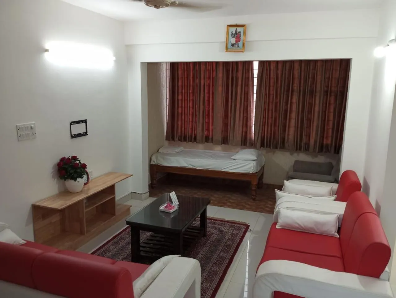 Bed in Windfall Service Apartment