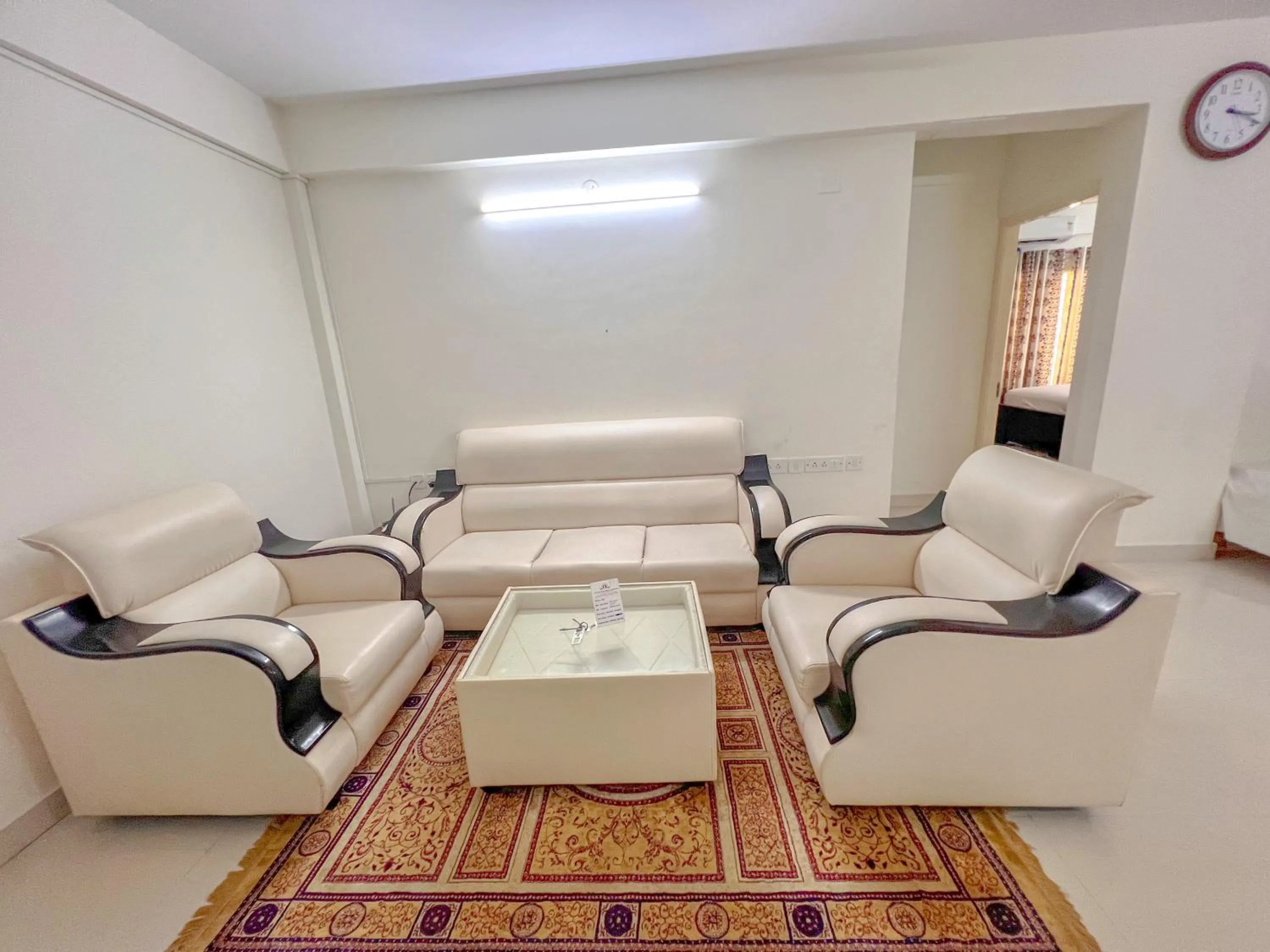 Windfall Service Apartment