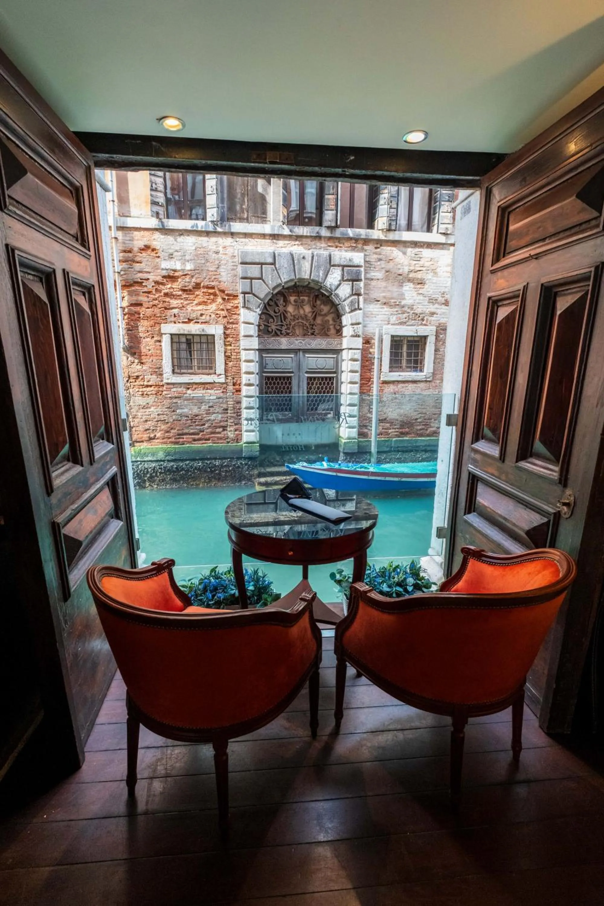 Restaurant/places to eat in Ruzzini Palace Hotel