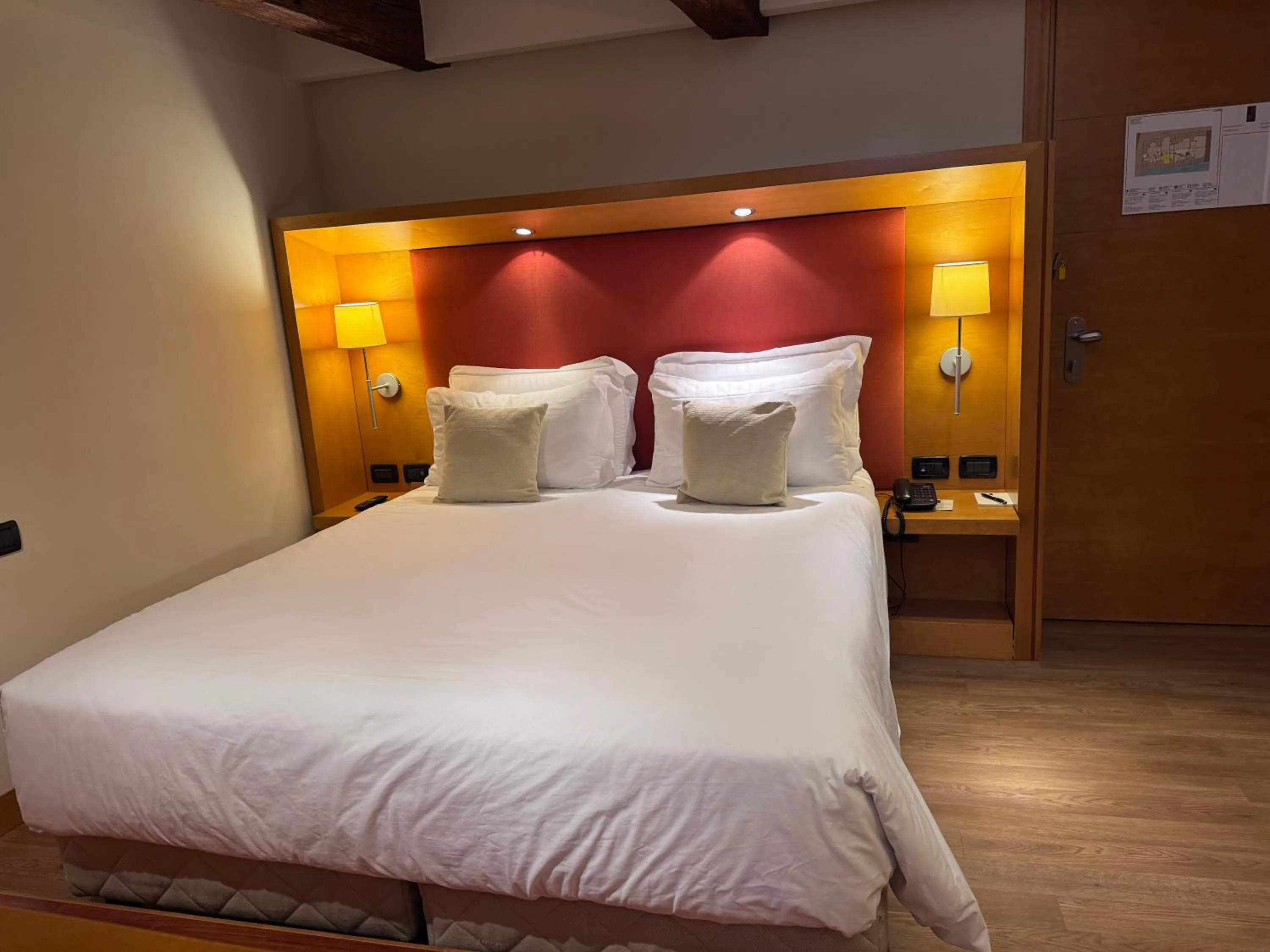 Bedroom, Bed in Ruzzini Palace Hotel