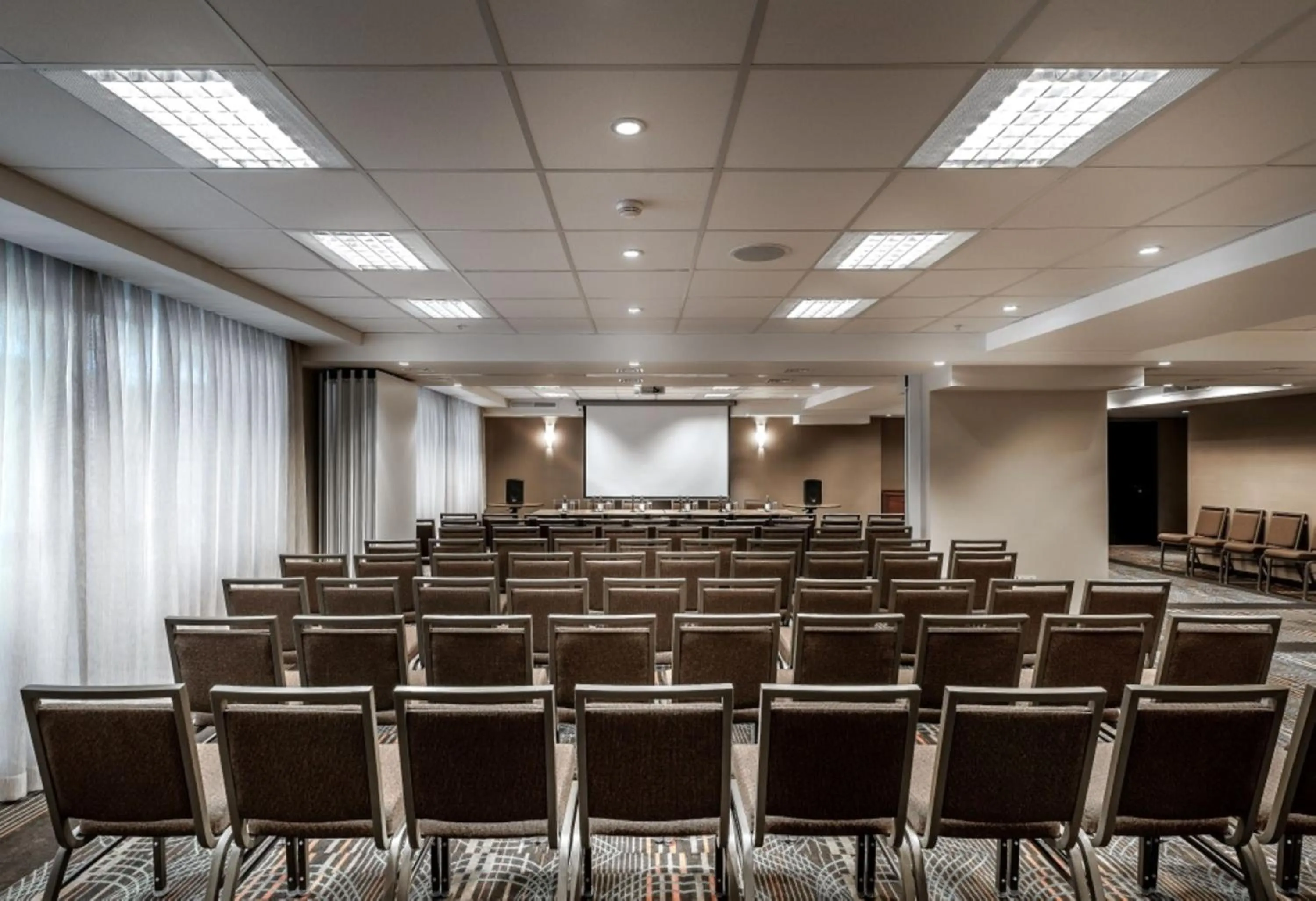 Meeting/conference room in Yerevan Place Hotel