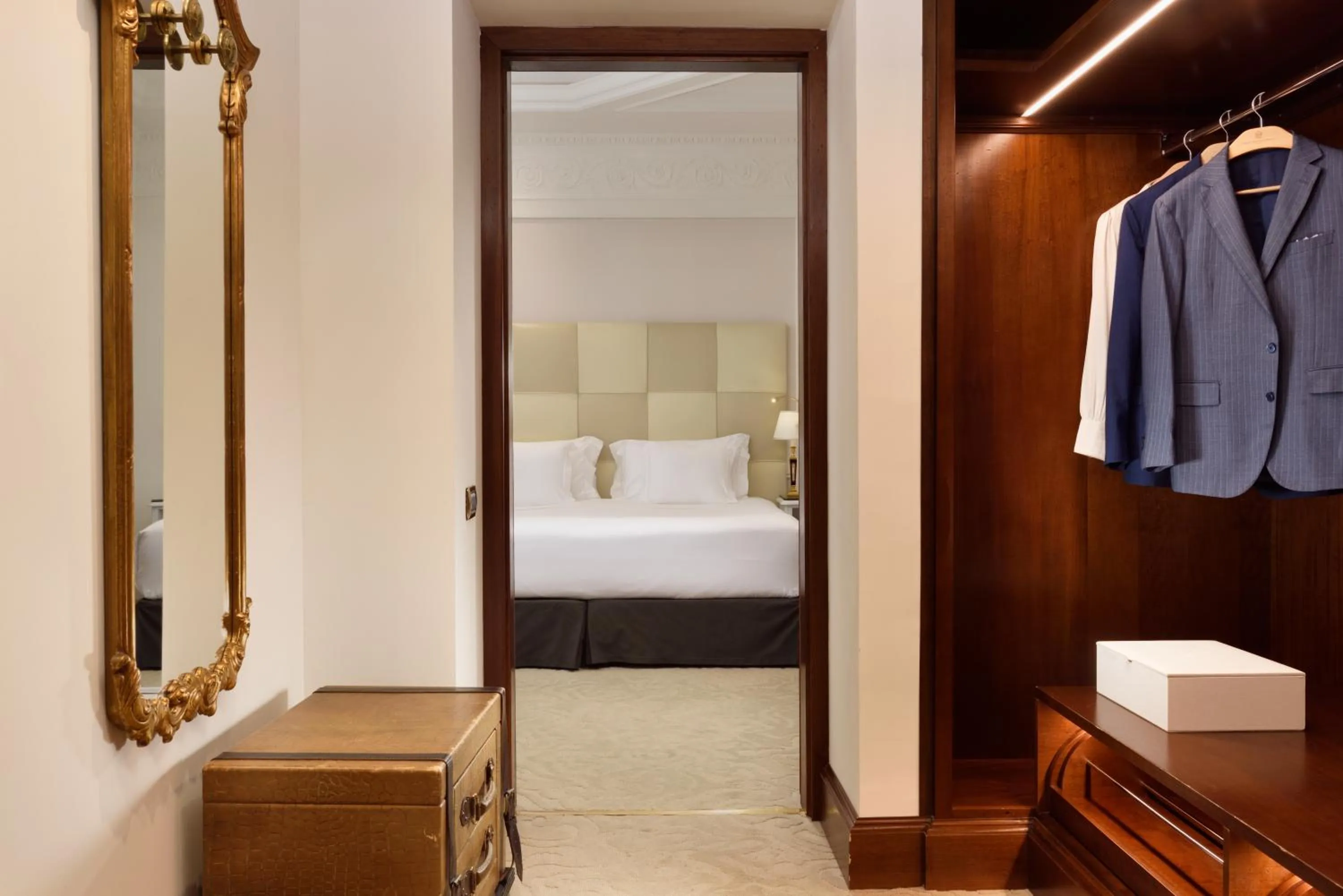 Bed in Hotel Splendide Royal - The Leading Hotels of the World