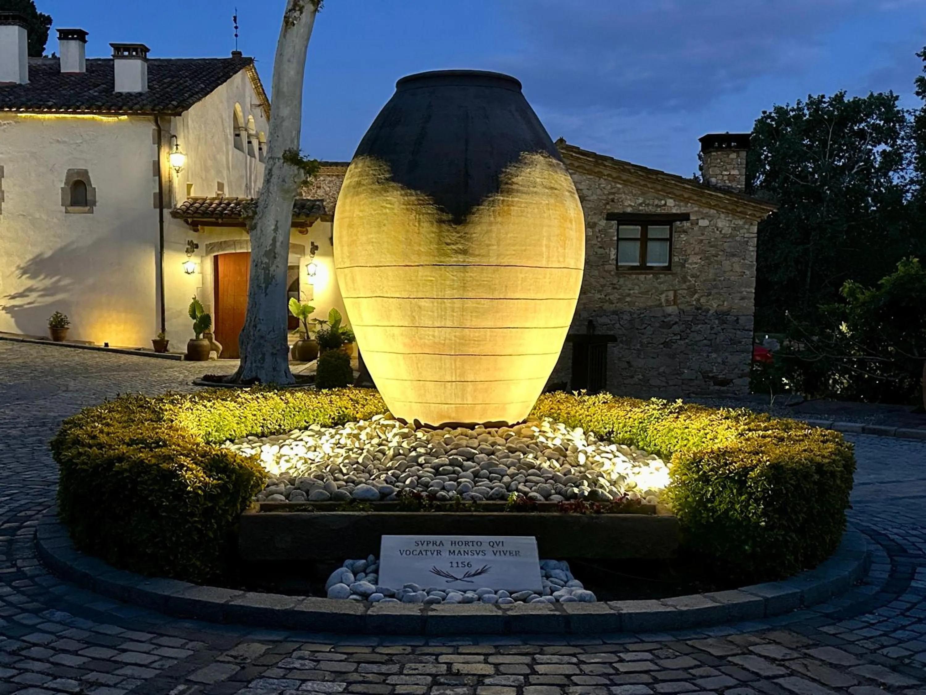 Property building in Masia Can Viver - Olive oil tourism B&B