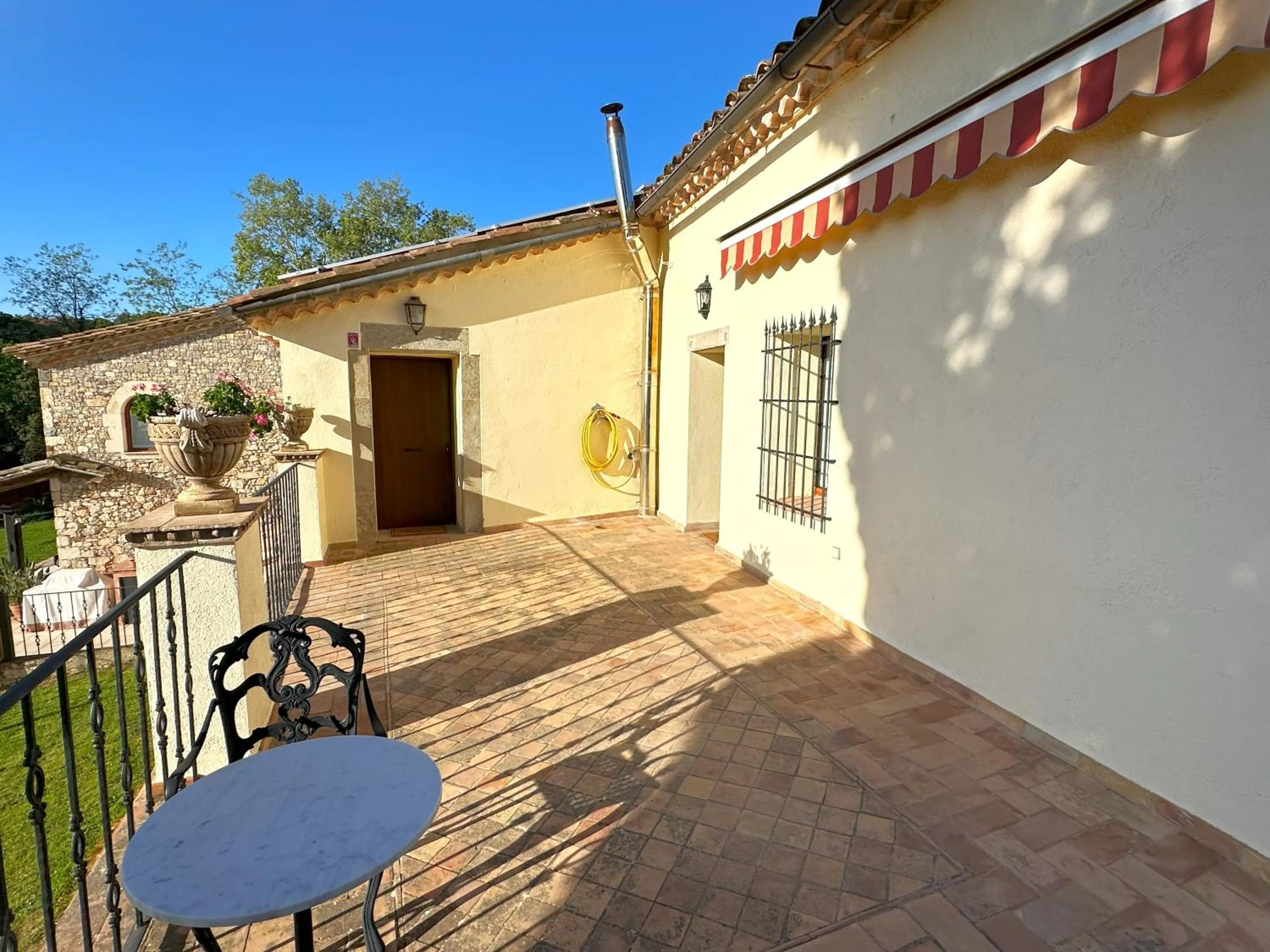 Property building in Masia Can Viver - Olive oil tourism B&B