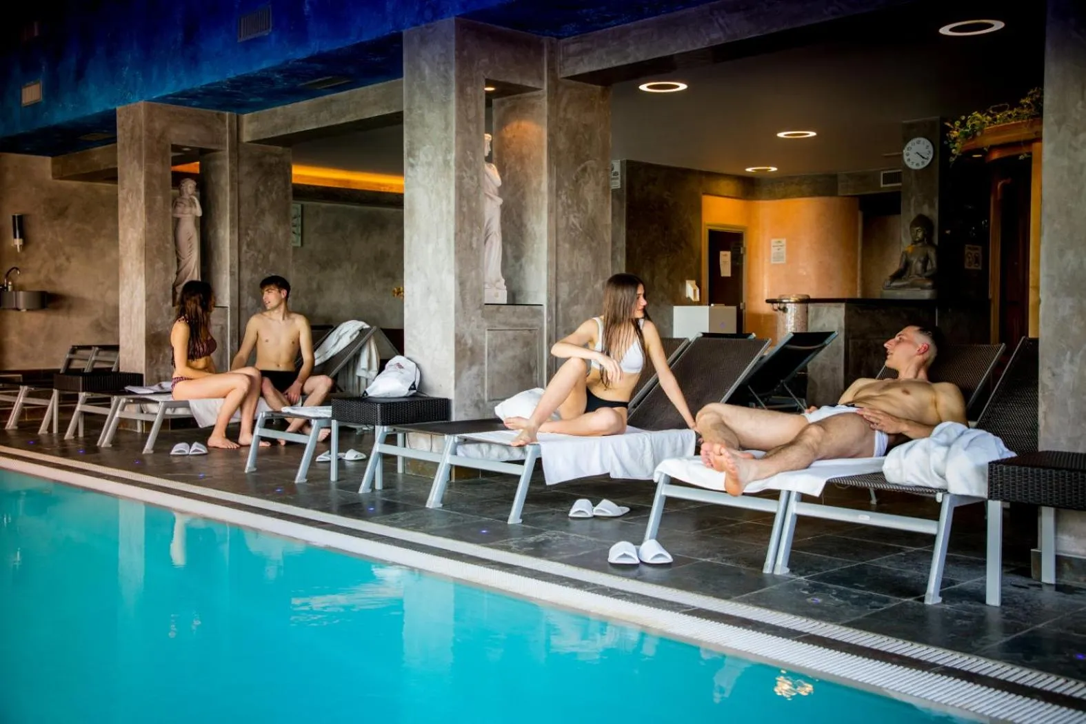 Swimming pool in Locanda al Castello Wellness Resort