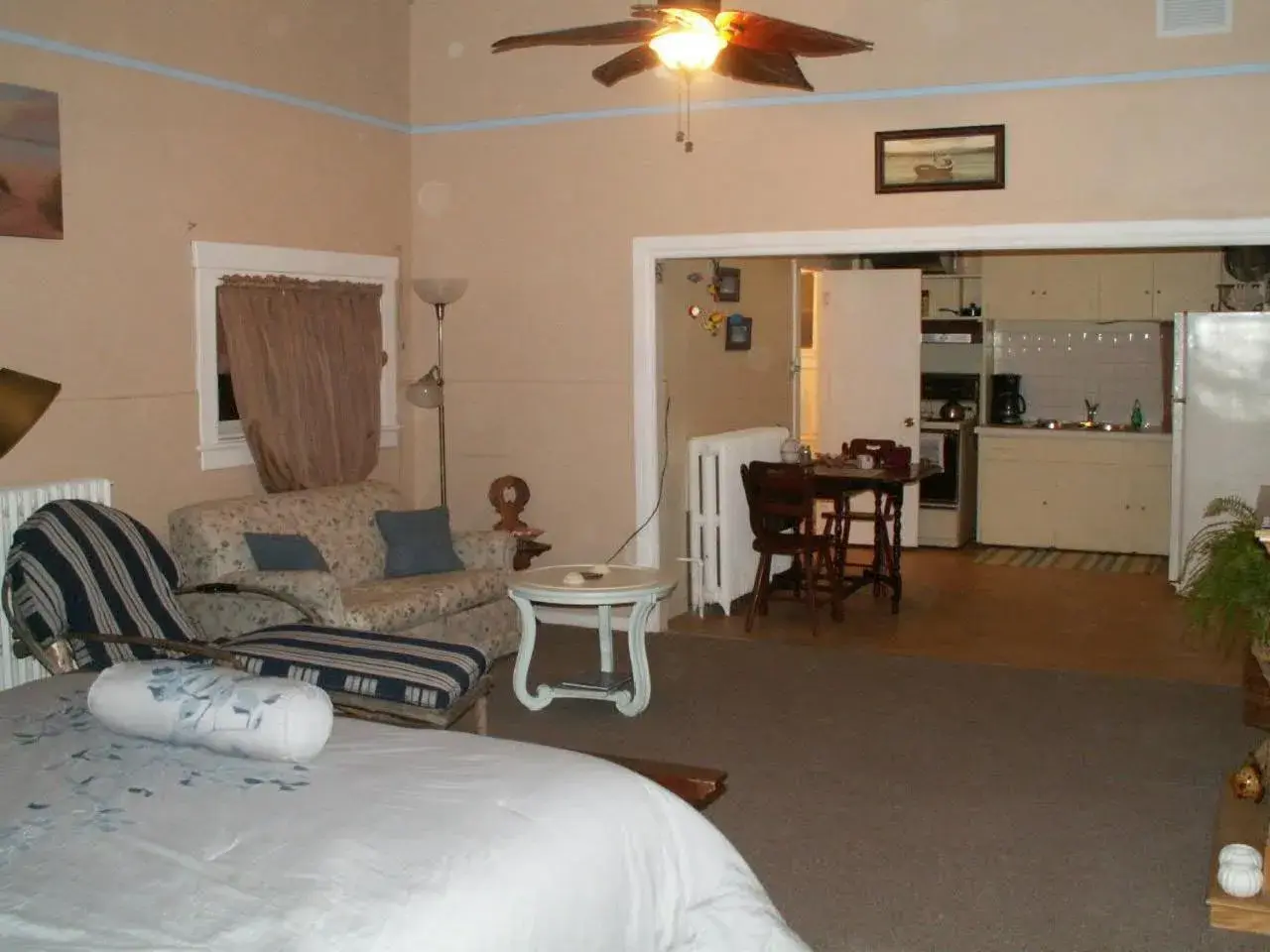 Studio in Canalside Restaurant & Inn Studio in Canalside Restaurant & Inn