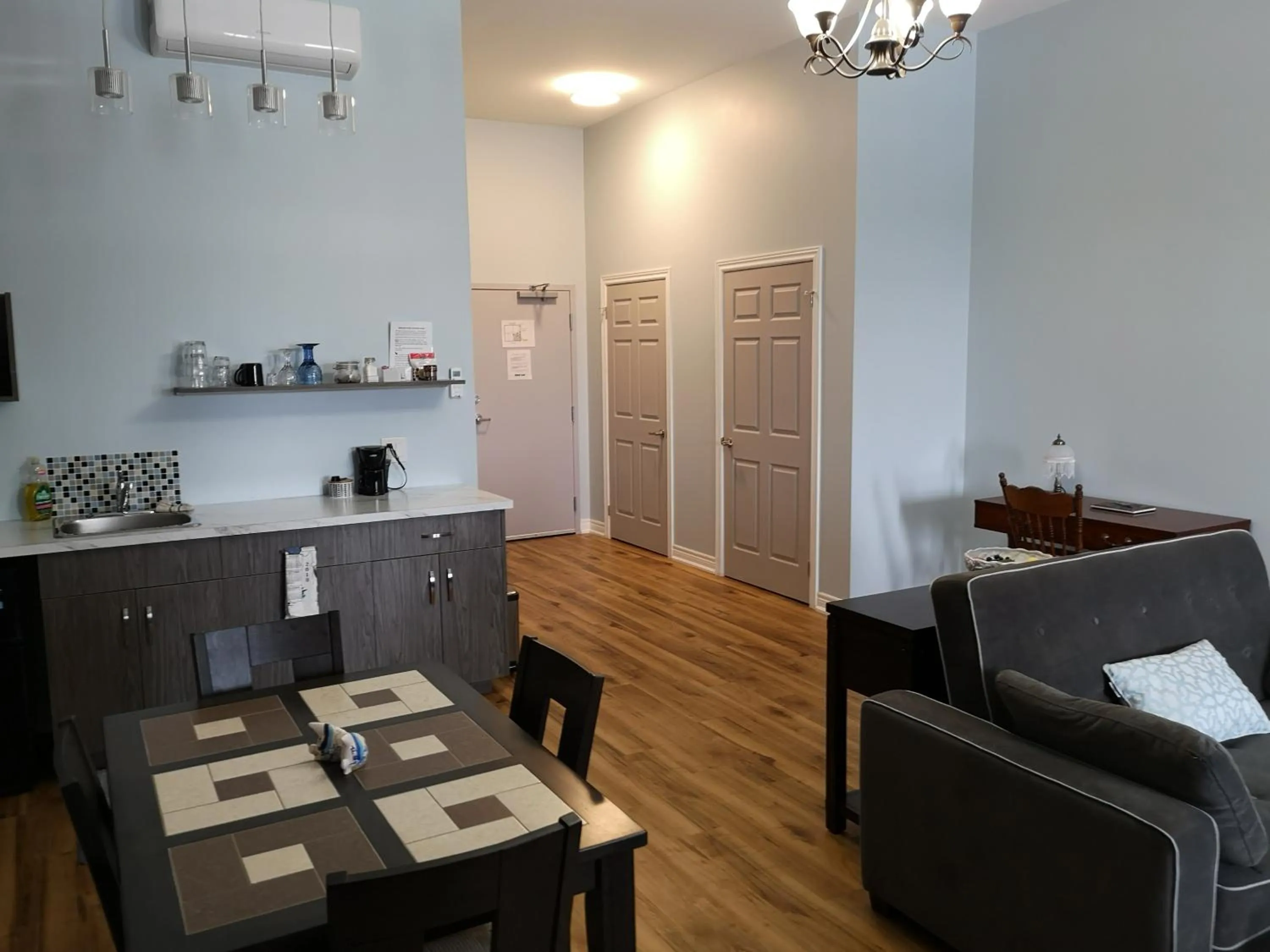 Kitchen or kitchenette in Canalside Restaurant & Inn