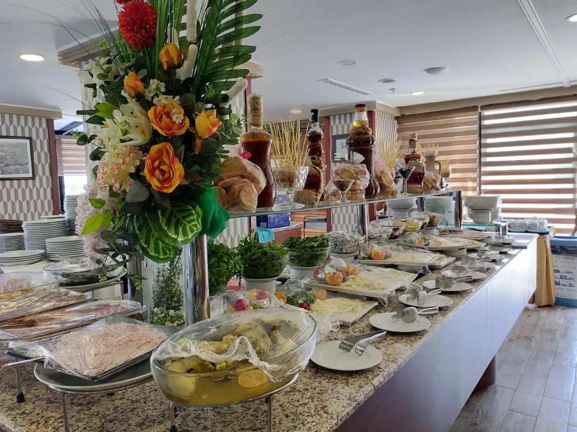 Food and drinks in Plaza Hotel Diyarbakir