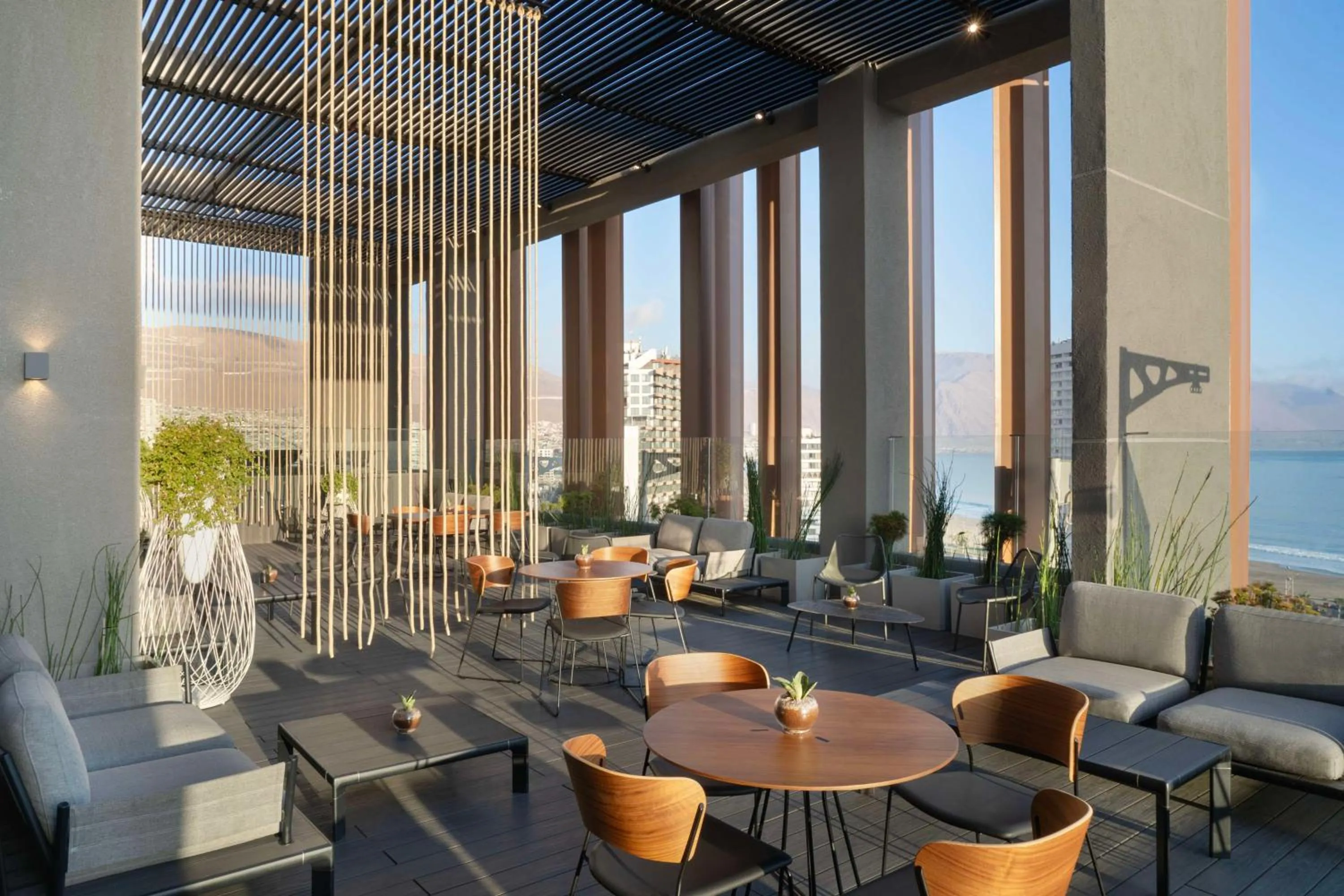 Property building in NH Iquique Pacifico