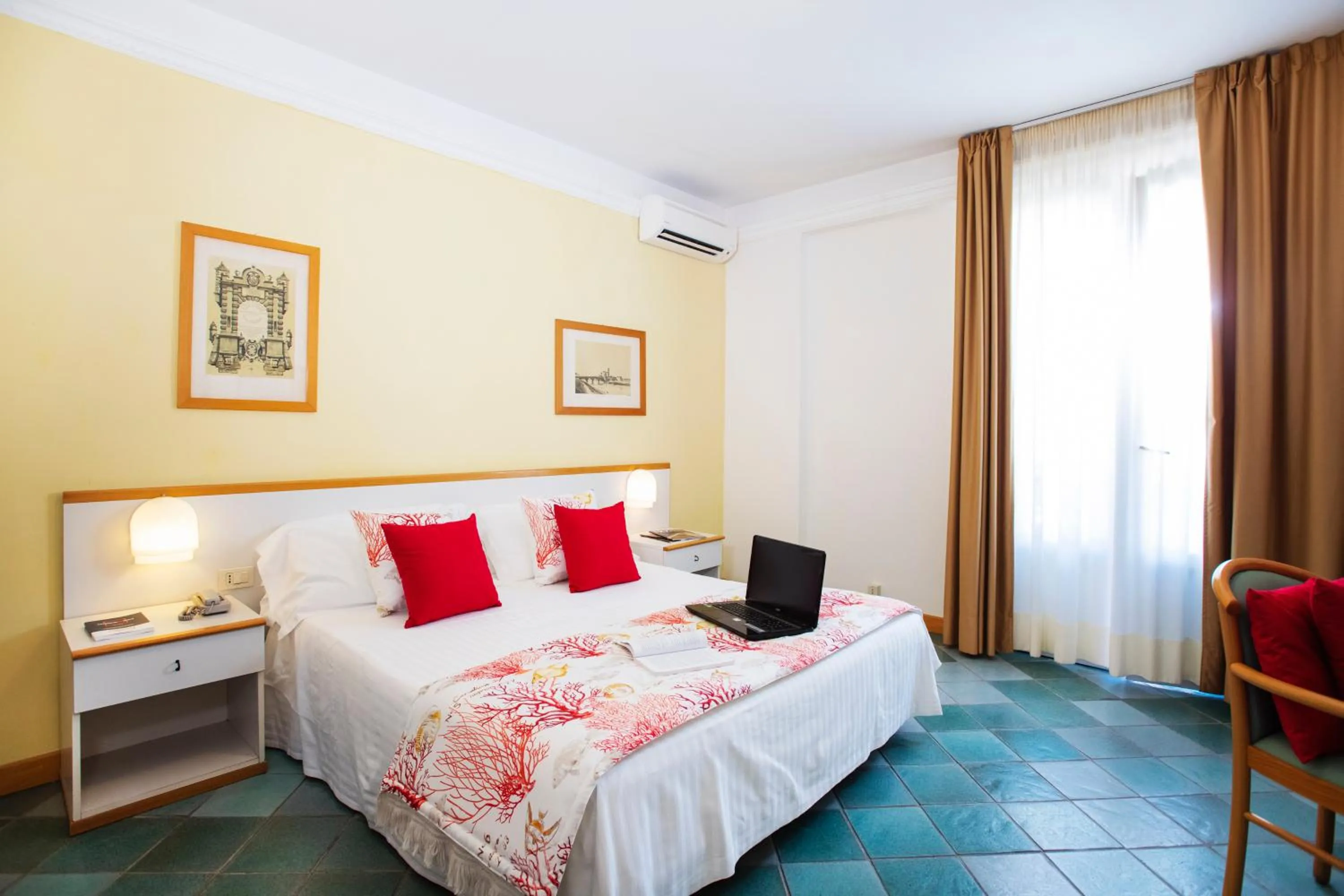 Bed in Hotel L'Approdo