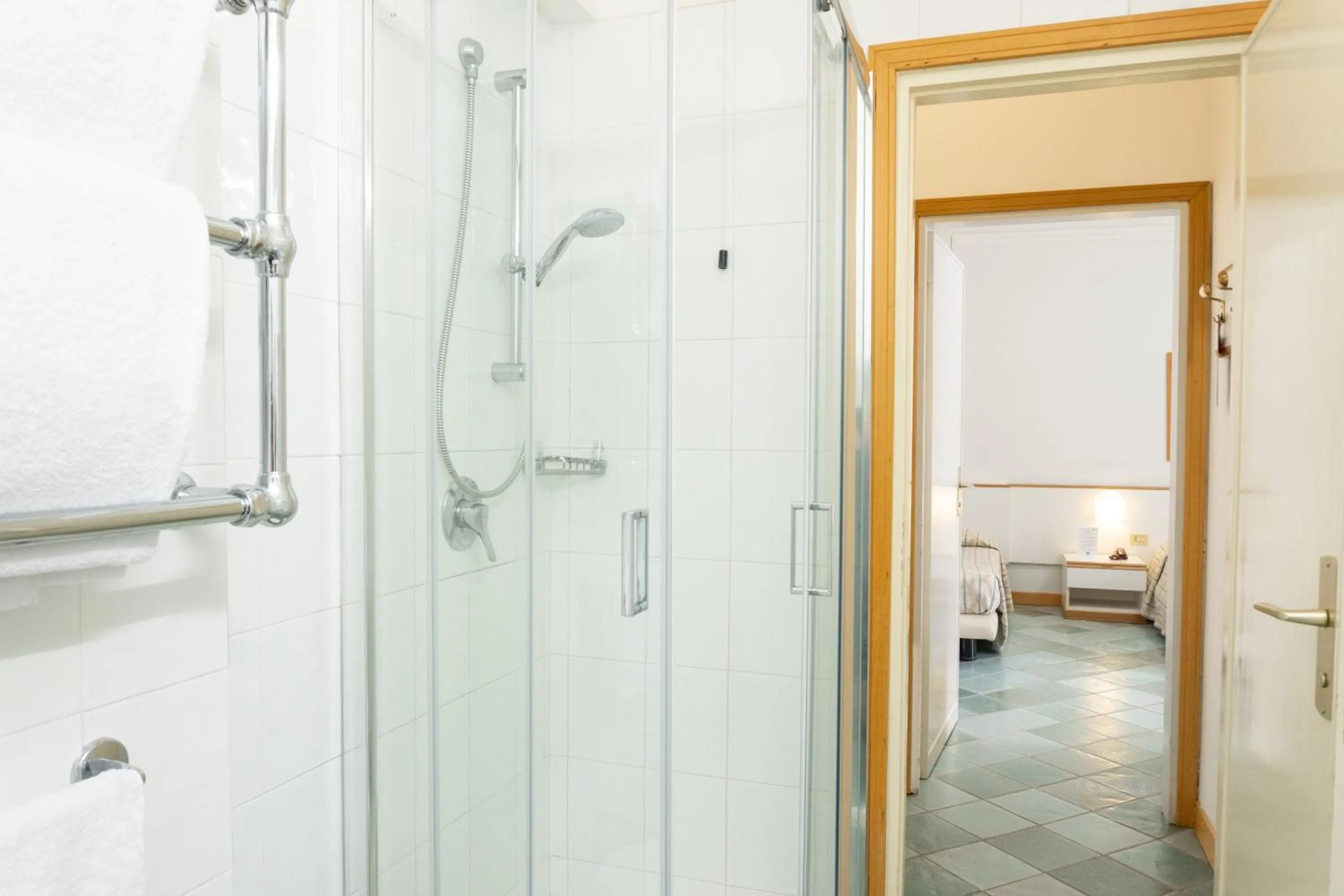 Bathroom in Hotel L'Approdo