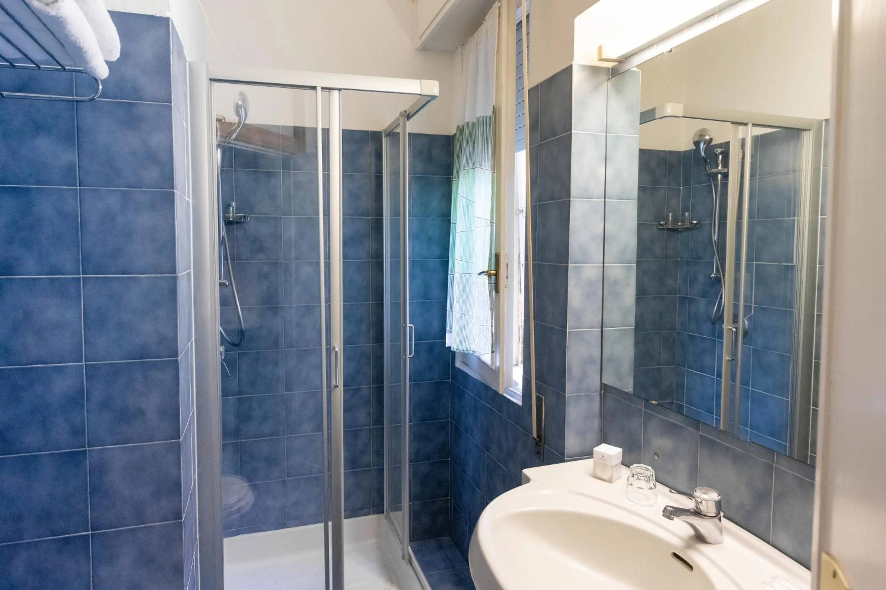 Bathroom in Hotel L'Approdo