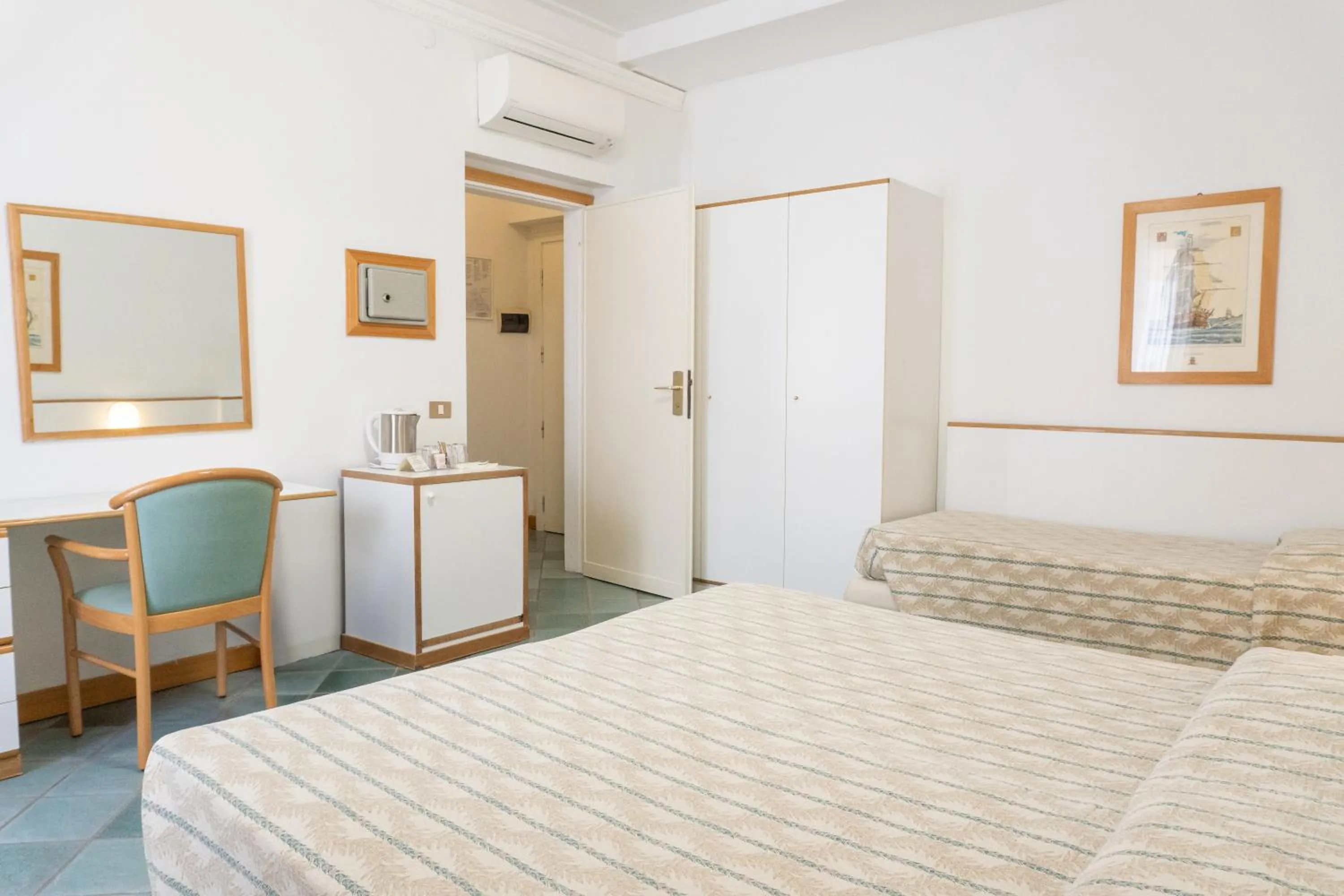 furniture, Bed in Hotel L'Approdo