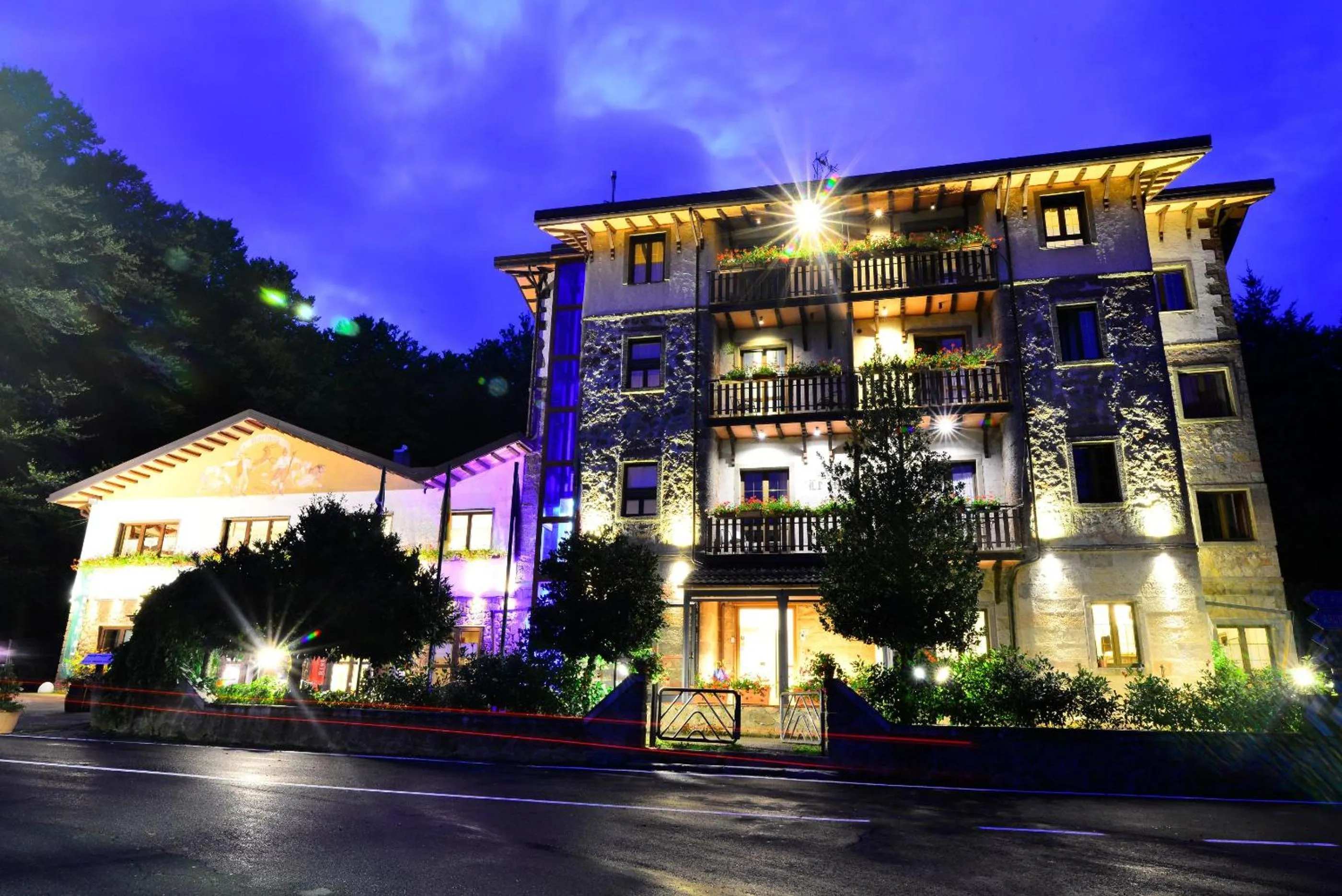 Property building in Albergo Le Macinaie - Monte Amiata