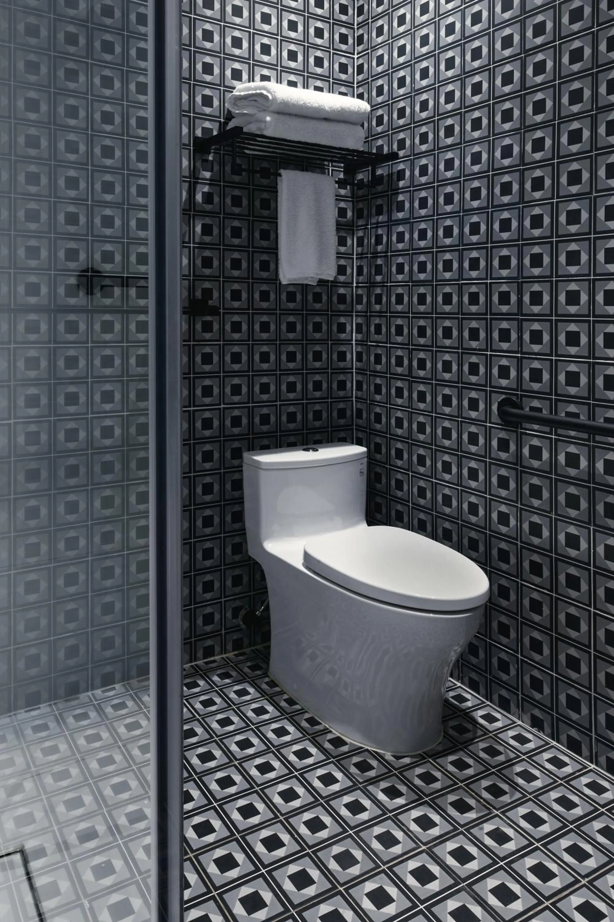 Toilet in Casa Firenza Hotel & Suites Boutique