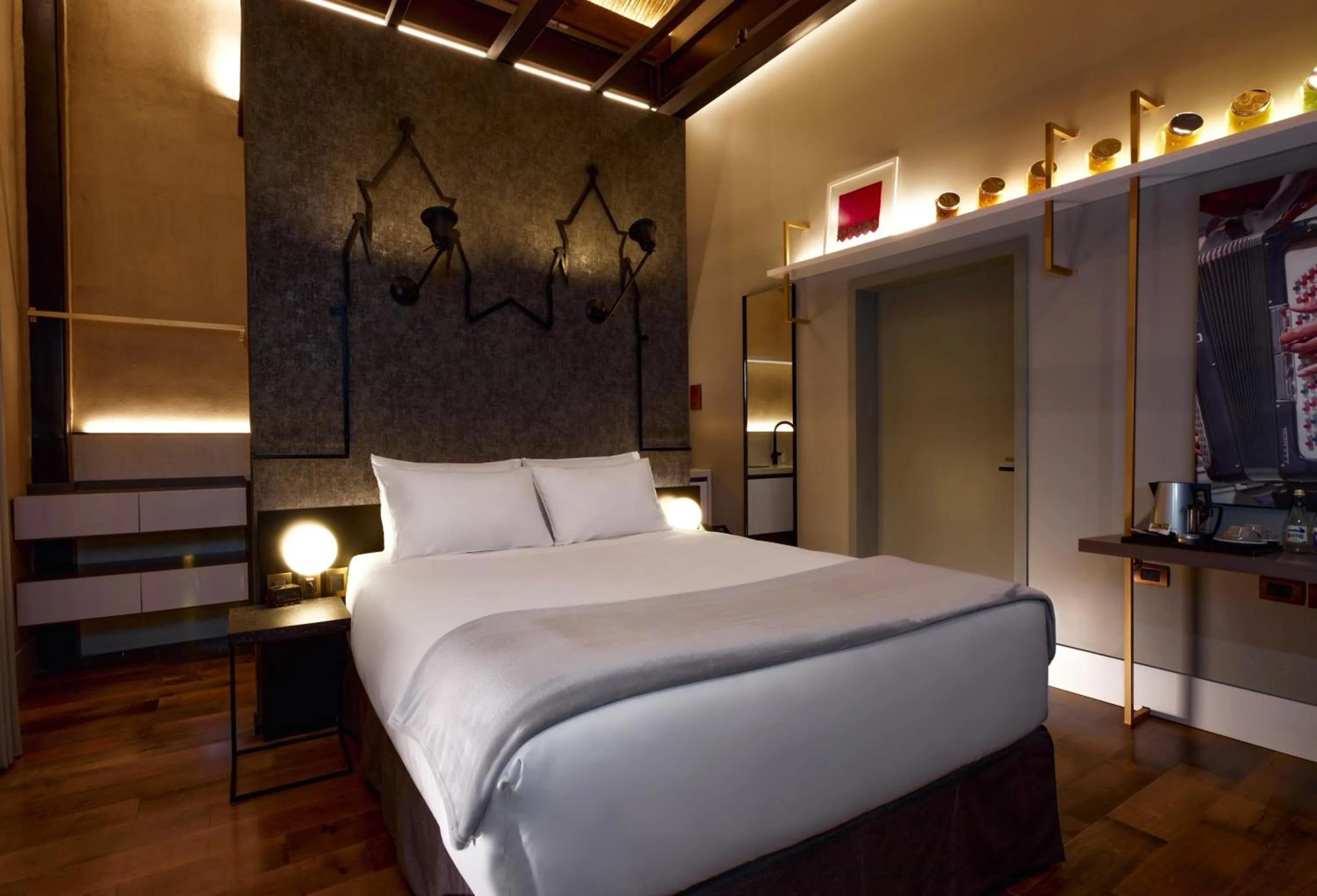 Bed in Casa Firenza Hotel & Suites Boutique