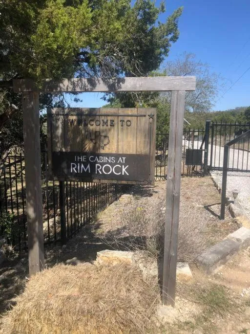 The Bobcat Cabin - The Cabins at Rim Rock