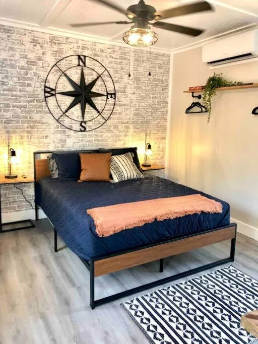 The Bobcat Cabin - The Cabins at Rim Rock