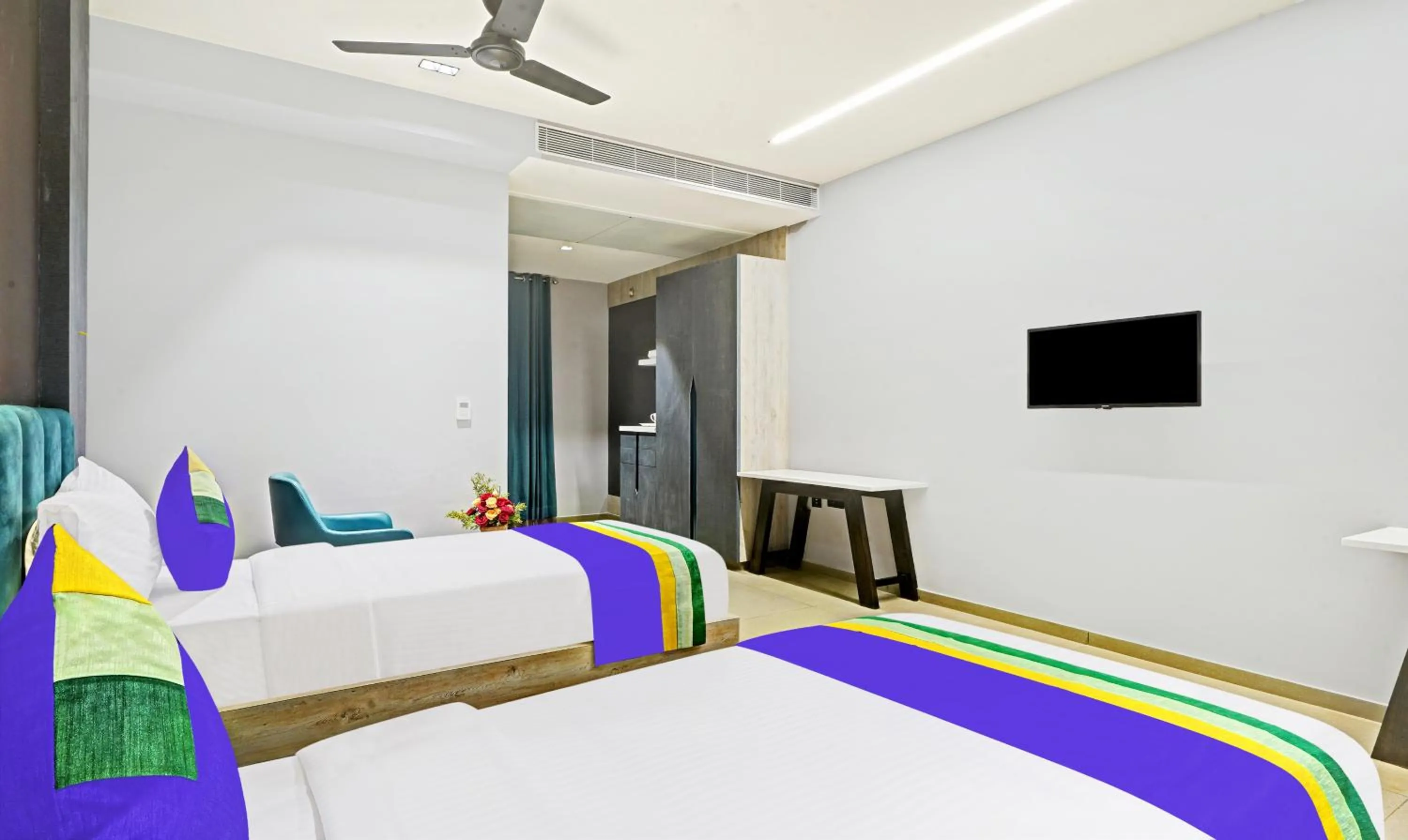 Bedroom, Bed in Treebo Premium La Orchid, Big Temple