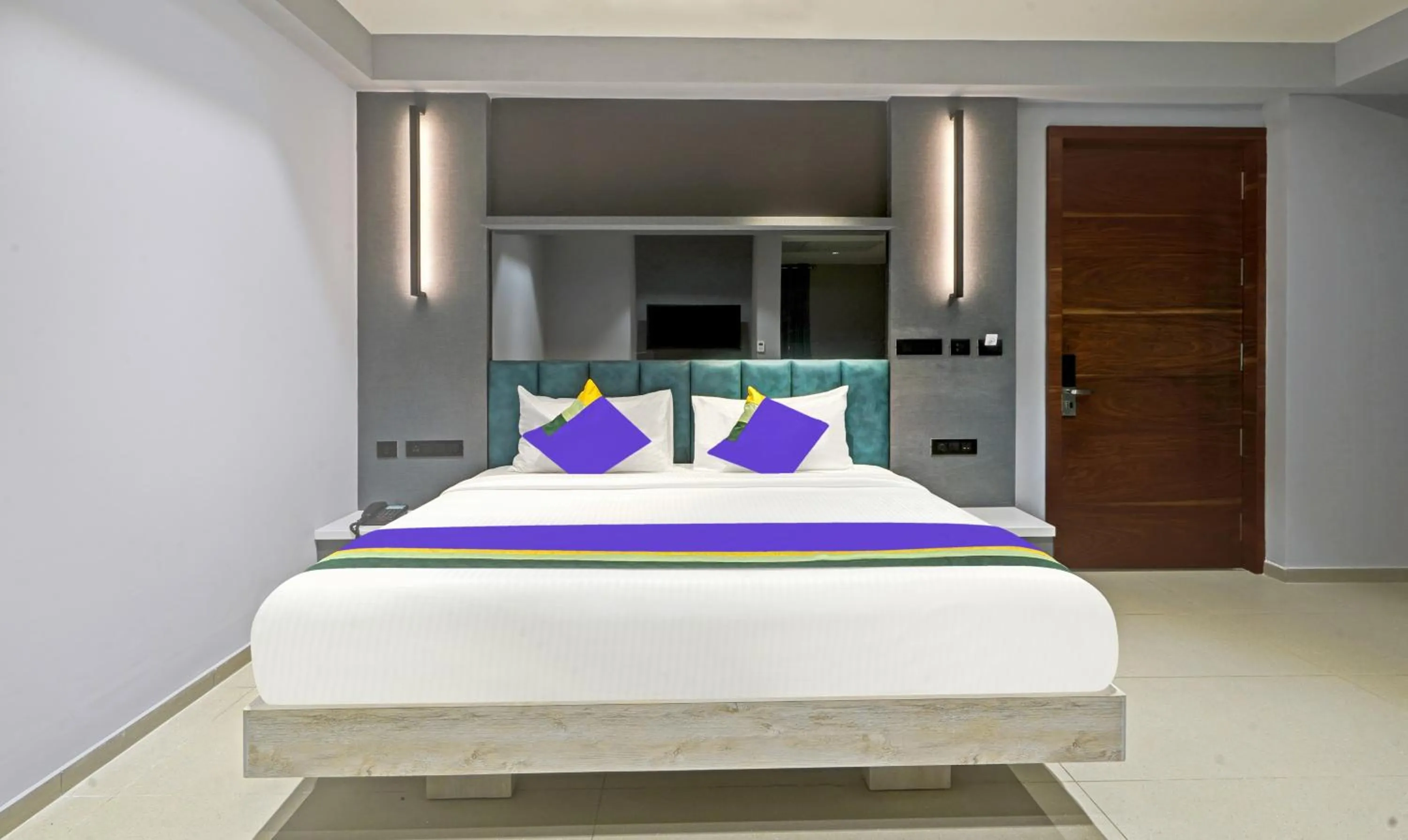 Bedroom, Bed in Treebo Premium La Orchid, Big Temple