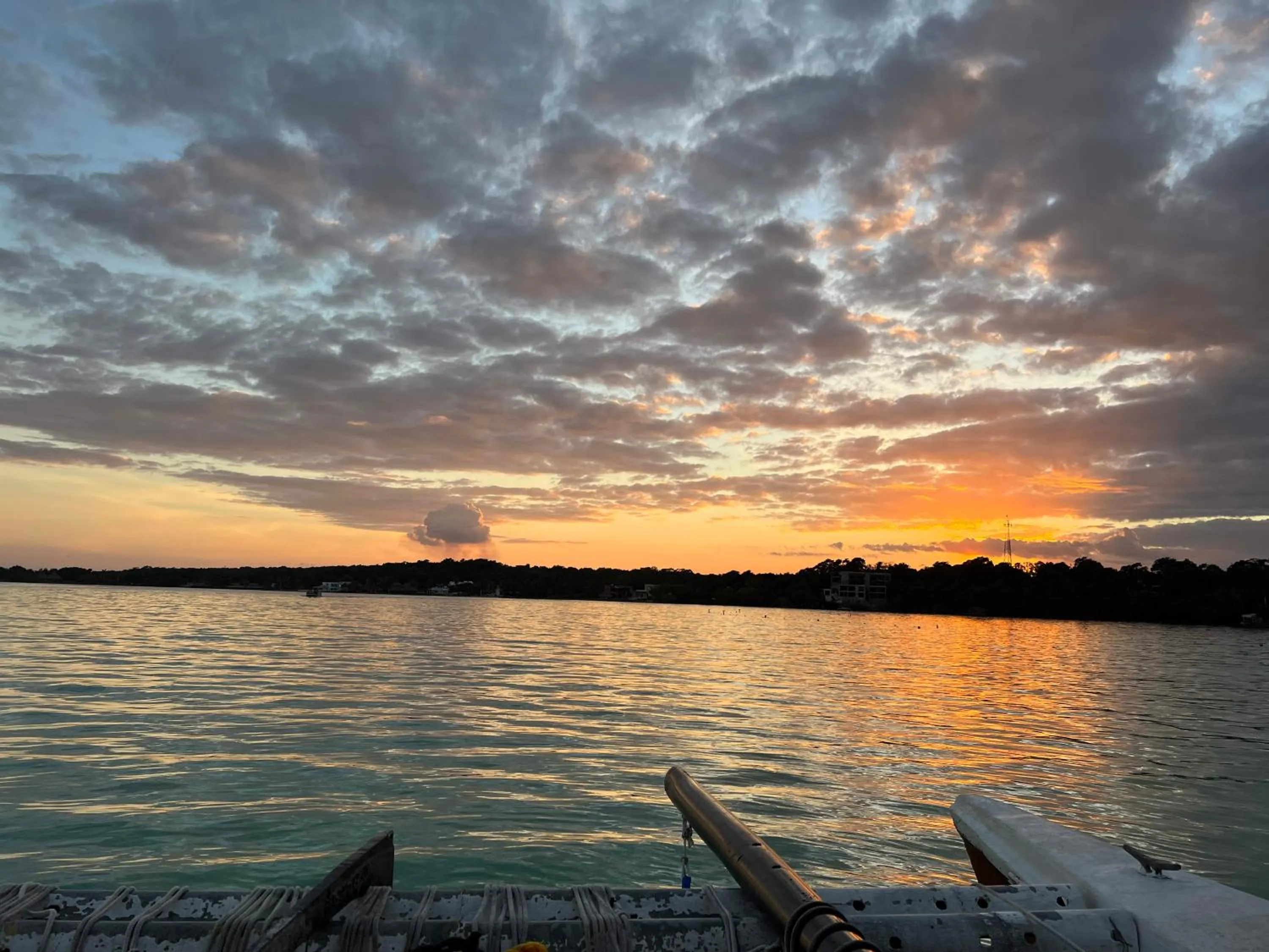 Natural landscape in Villa Santuario Lake front Oasis