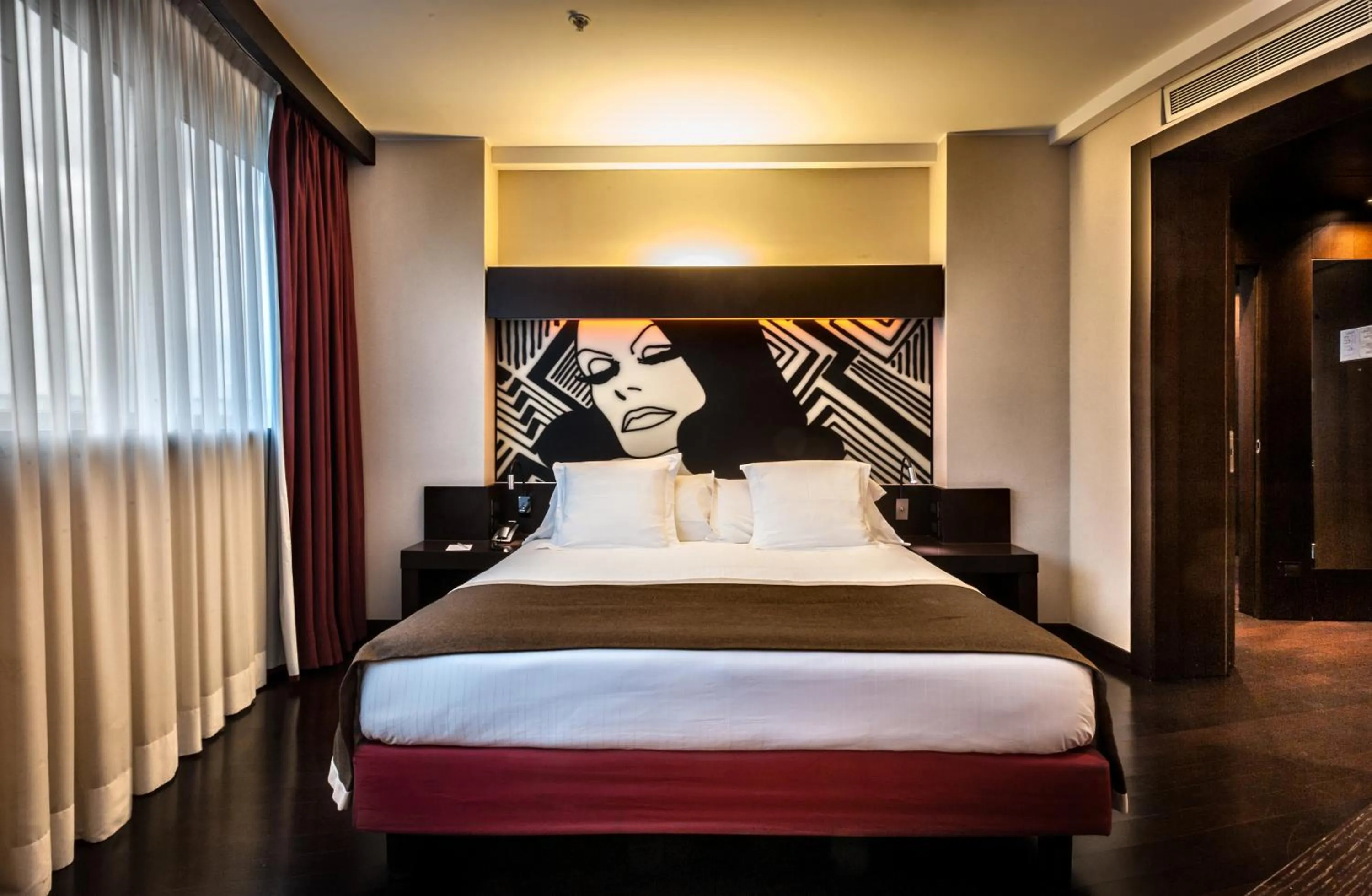 Bedroom, Bed in Crowne Plaza Milan City by IHG