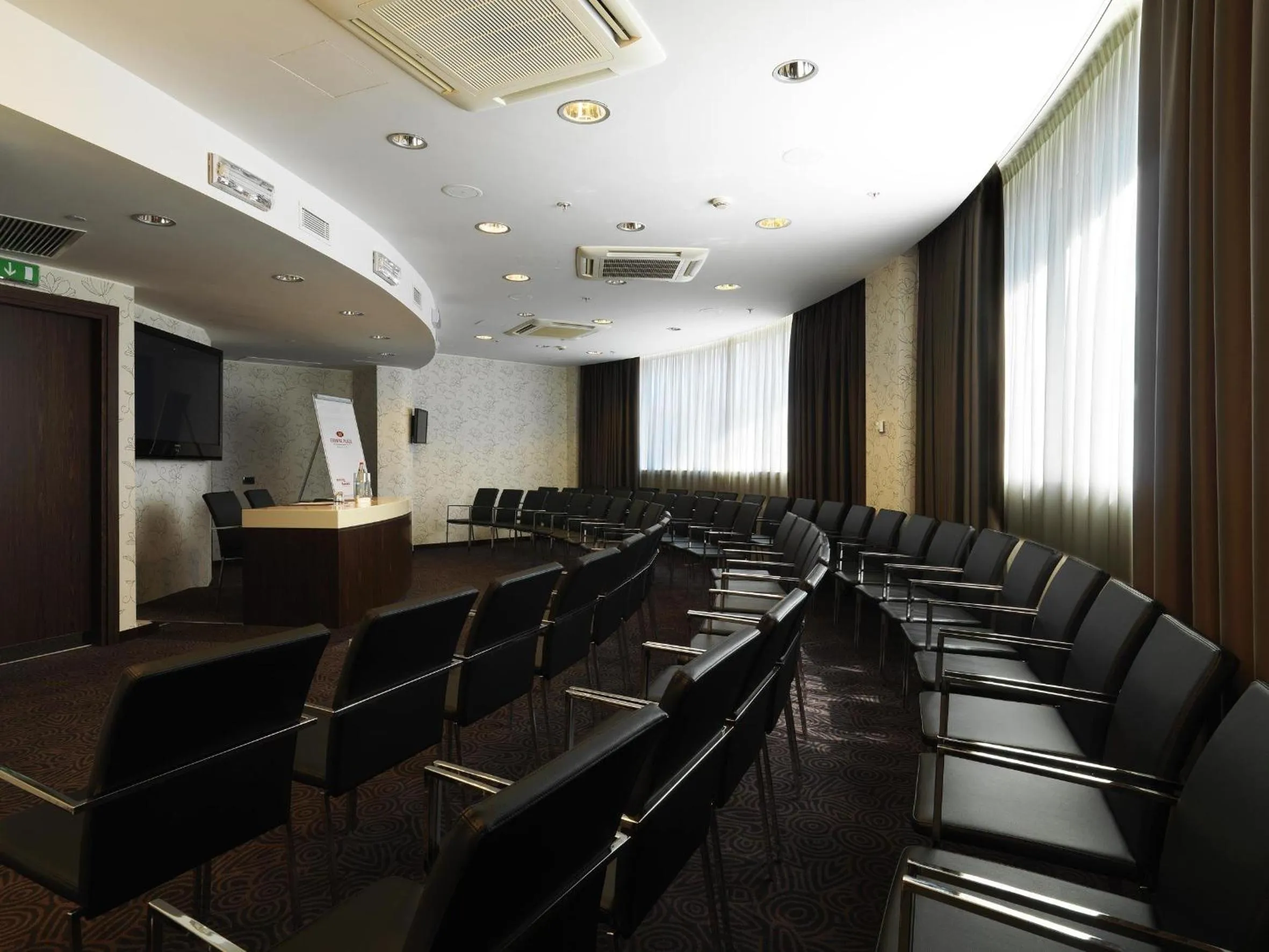 Meeting/conference room in Crowne Plaza Milan City by IHG