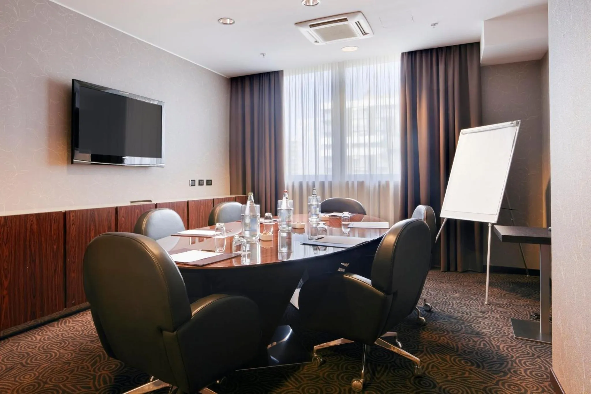 Meeting/conference room in Crowne Plaza Milan City by IHG