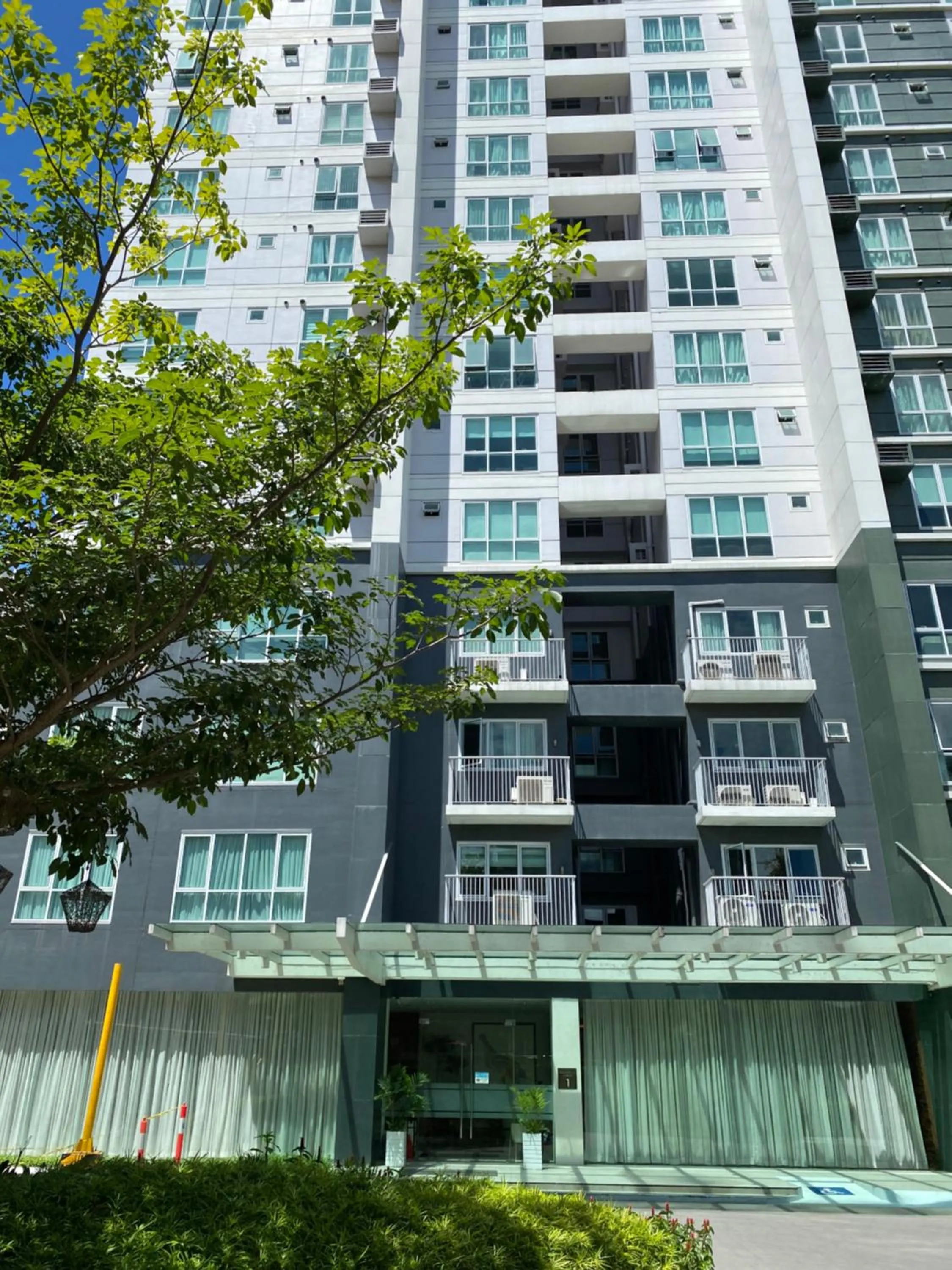 abreeza chills place t2-2508