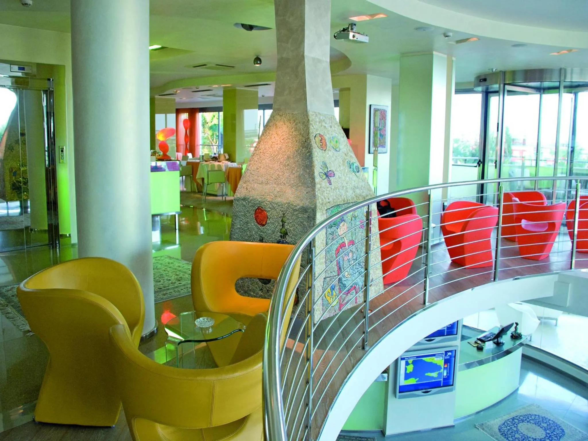 Restaurant/places to eat in Hotel Waldorf- Premier Resort