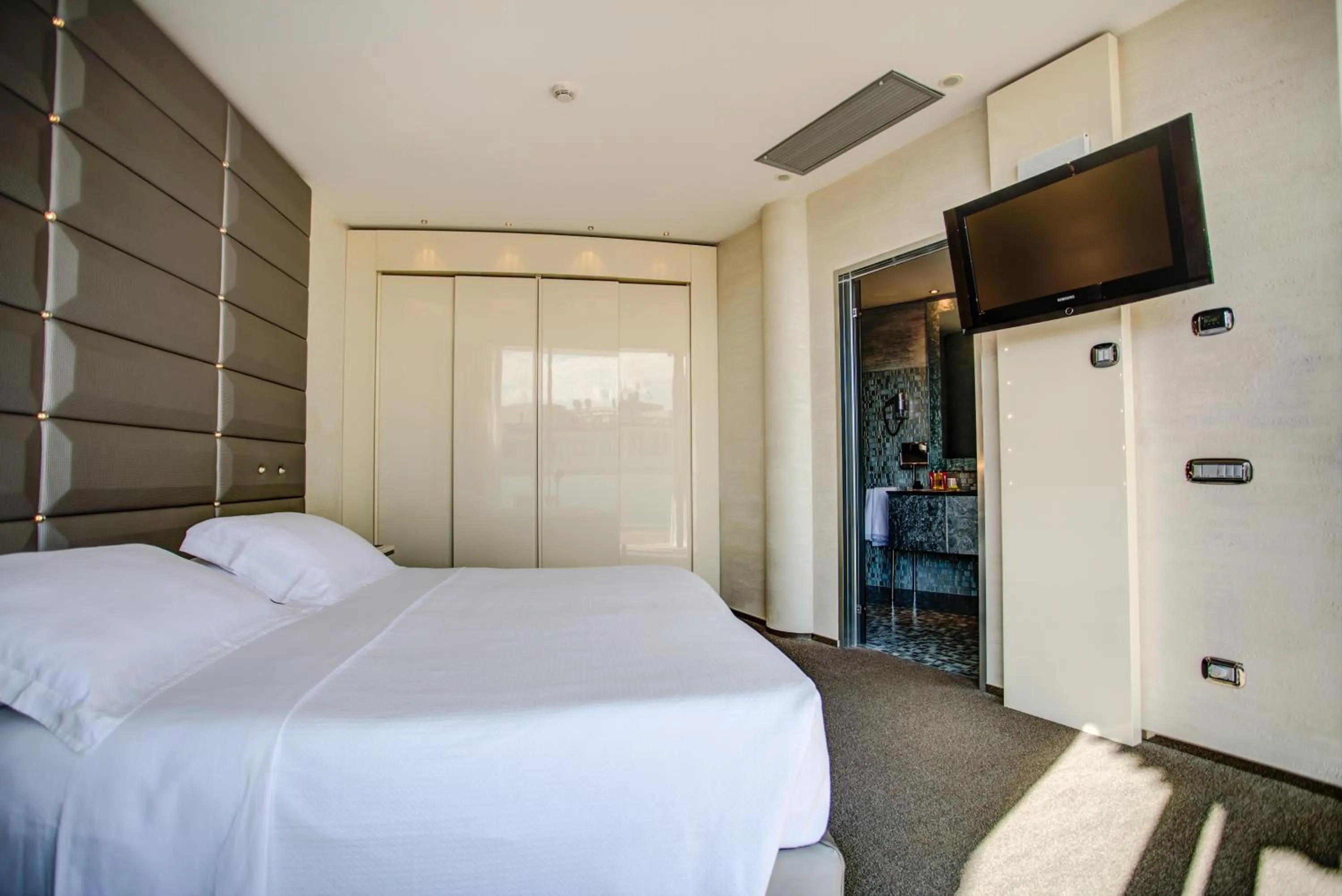 Bedroom, Bed in Hotel Waldorf- Premier Resort