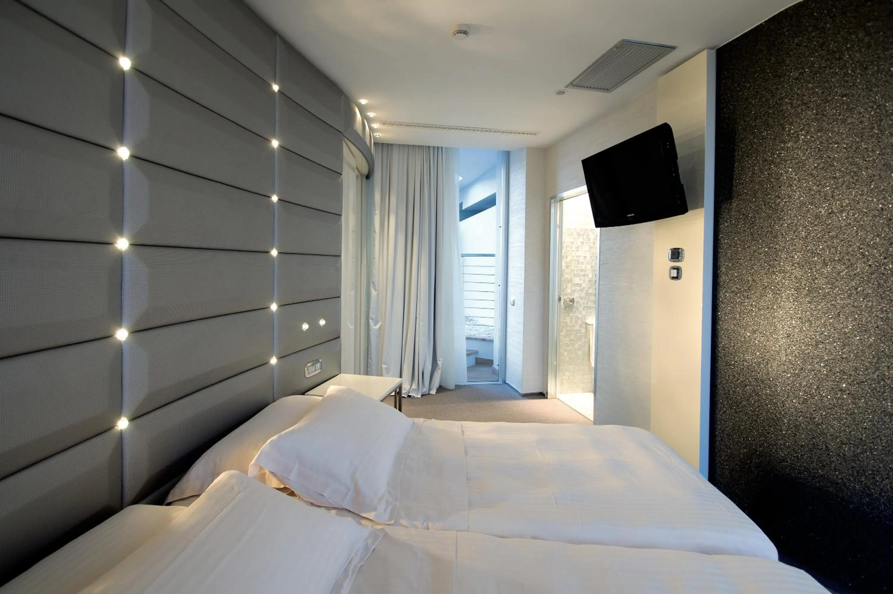 Bedroom, Bed in Hotel Waldorf- Premier Resort